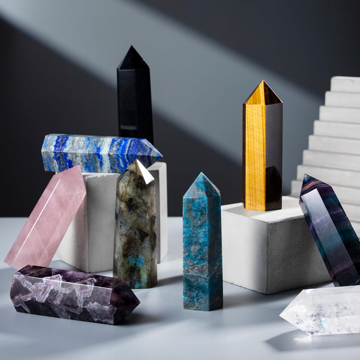 CASMON Large Healing Crystal Wands 3.9"-4.3"(10-11cm), Natural Clear Quartz Obelisk Crystal Tower Stone, 6 Faceted Single Healing Crystal Point for Reiki Chakra Meditation Therapy (1PC)