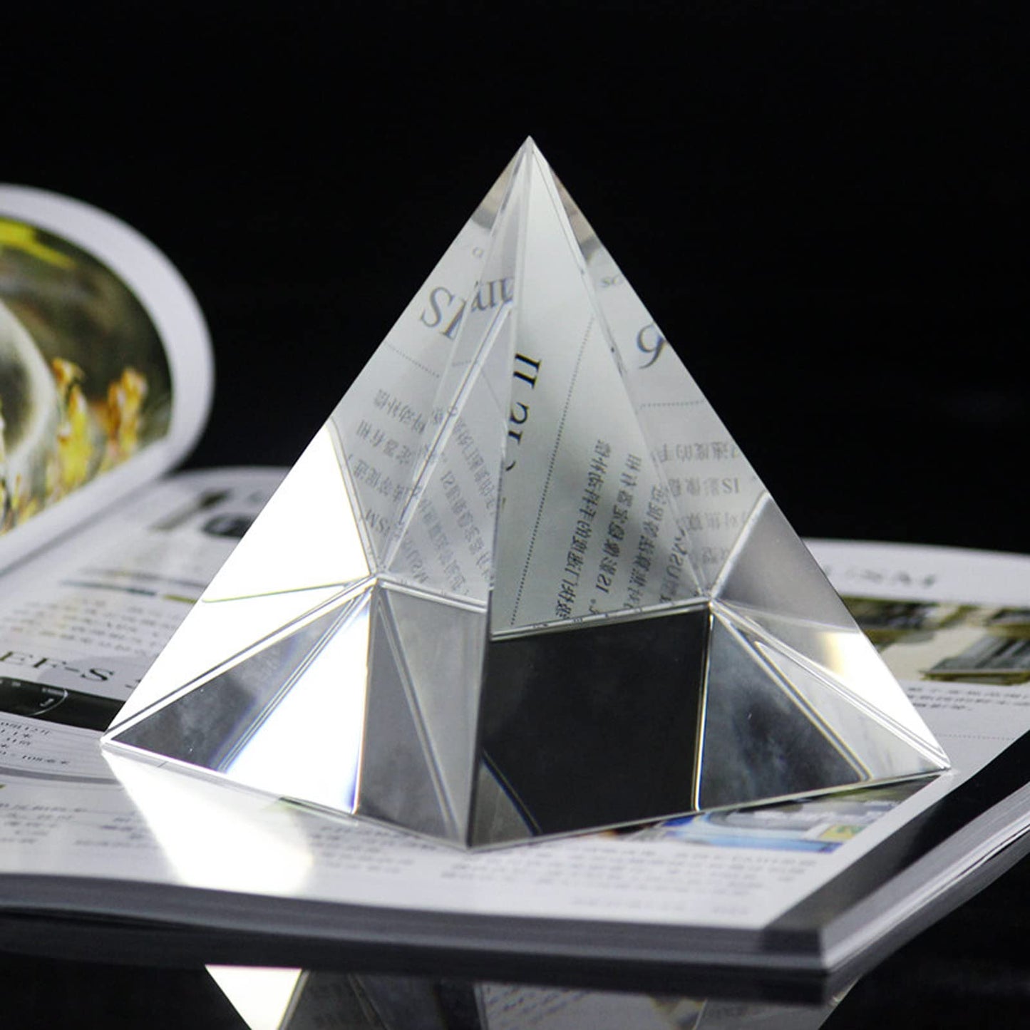 ZEAYEA 3 Pack Clear Crystal Pyramid, 2.4" Crystal Pyramid Prism, Glass Paperweight Pyramids Desk Ornament for Photography, Meditation, Home Office Decor, Gift, Pyramids Collectible