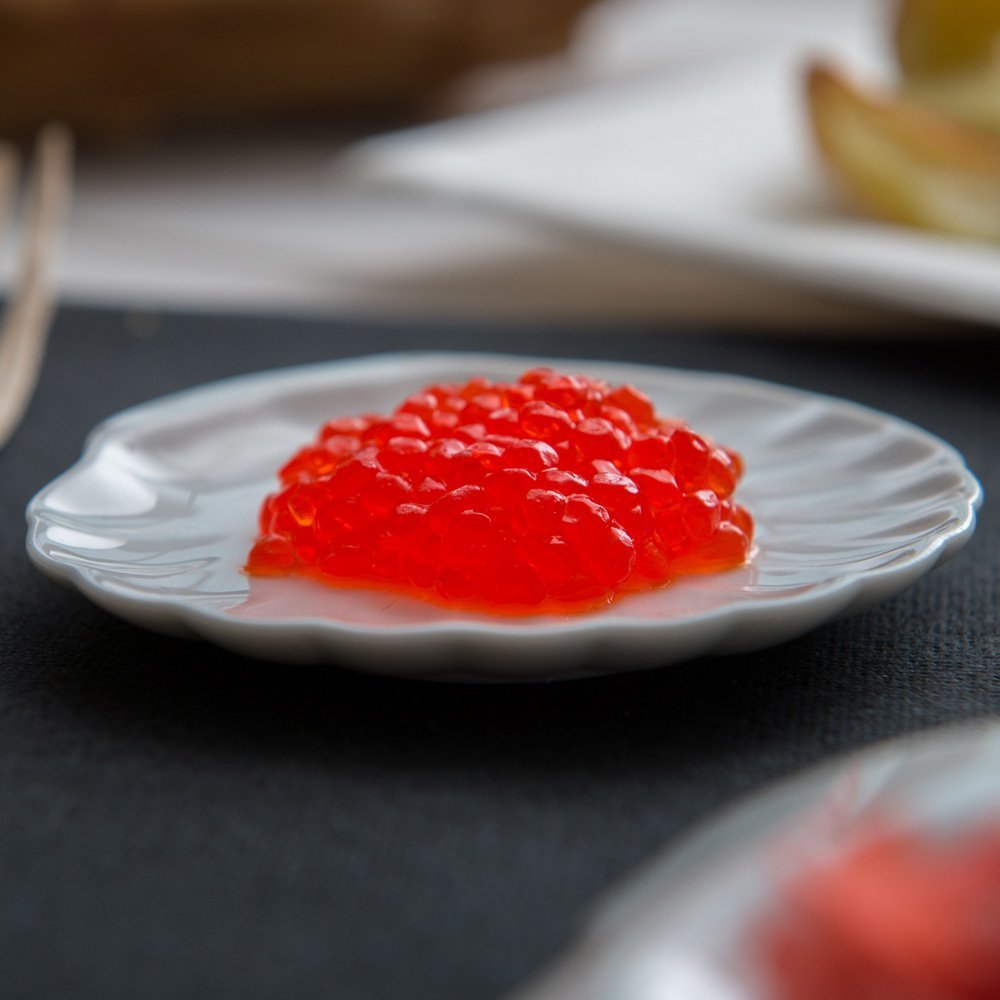 Restaurantware 3.1 x 2.9 Inch Shell Plates 10 Chip-Resistant Mini Tasting Plates - Serve Hors D'oeuvres Desserts or Snacks For Samples or Individual Portions White Porcelain Appetizer Plates