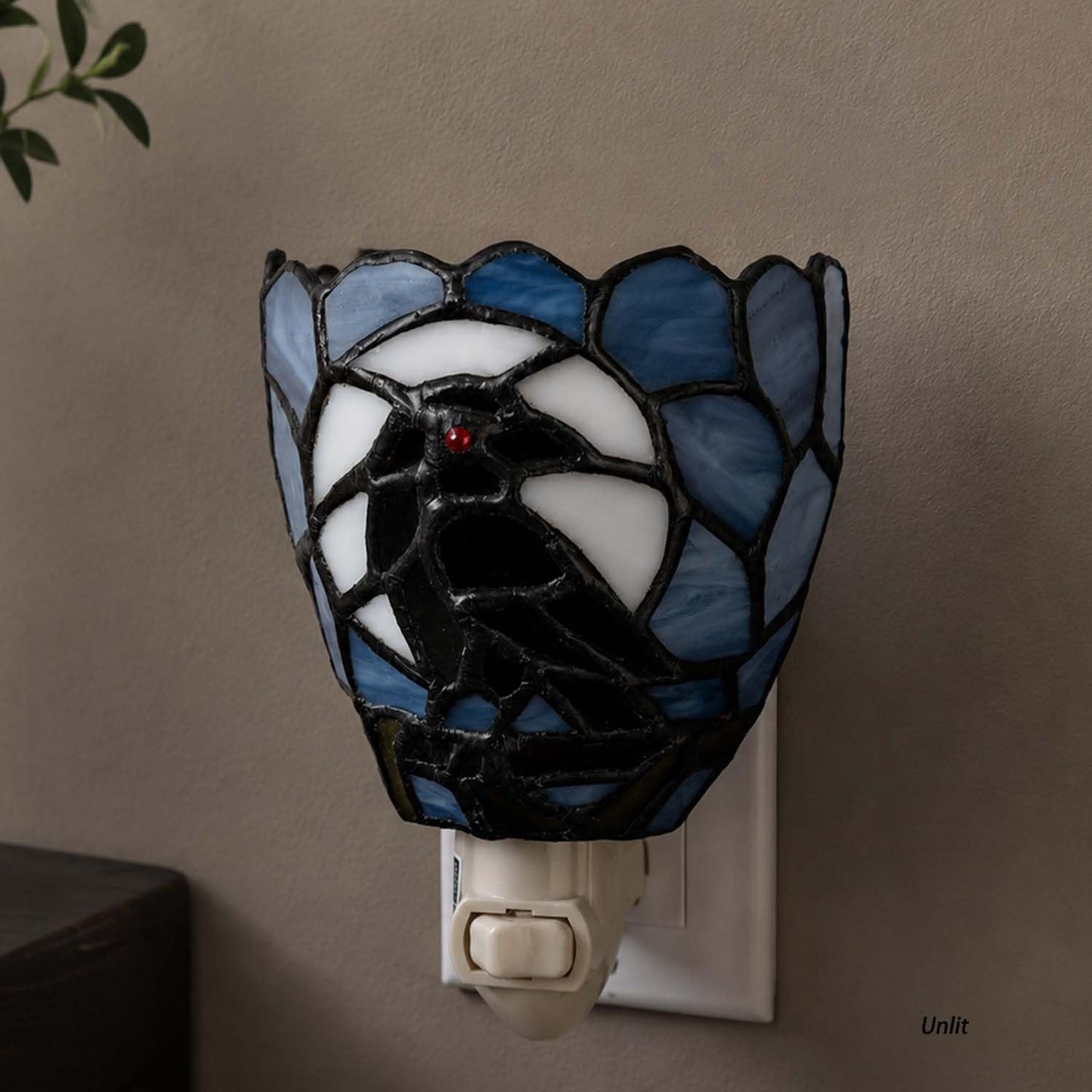 Bieye L12022 Tiffany Style Stained Glass Raven Plug-in Night Light Gothic Crow and Full Moon Design Bedside Wall Lamp