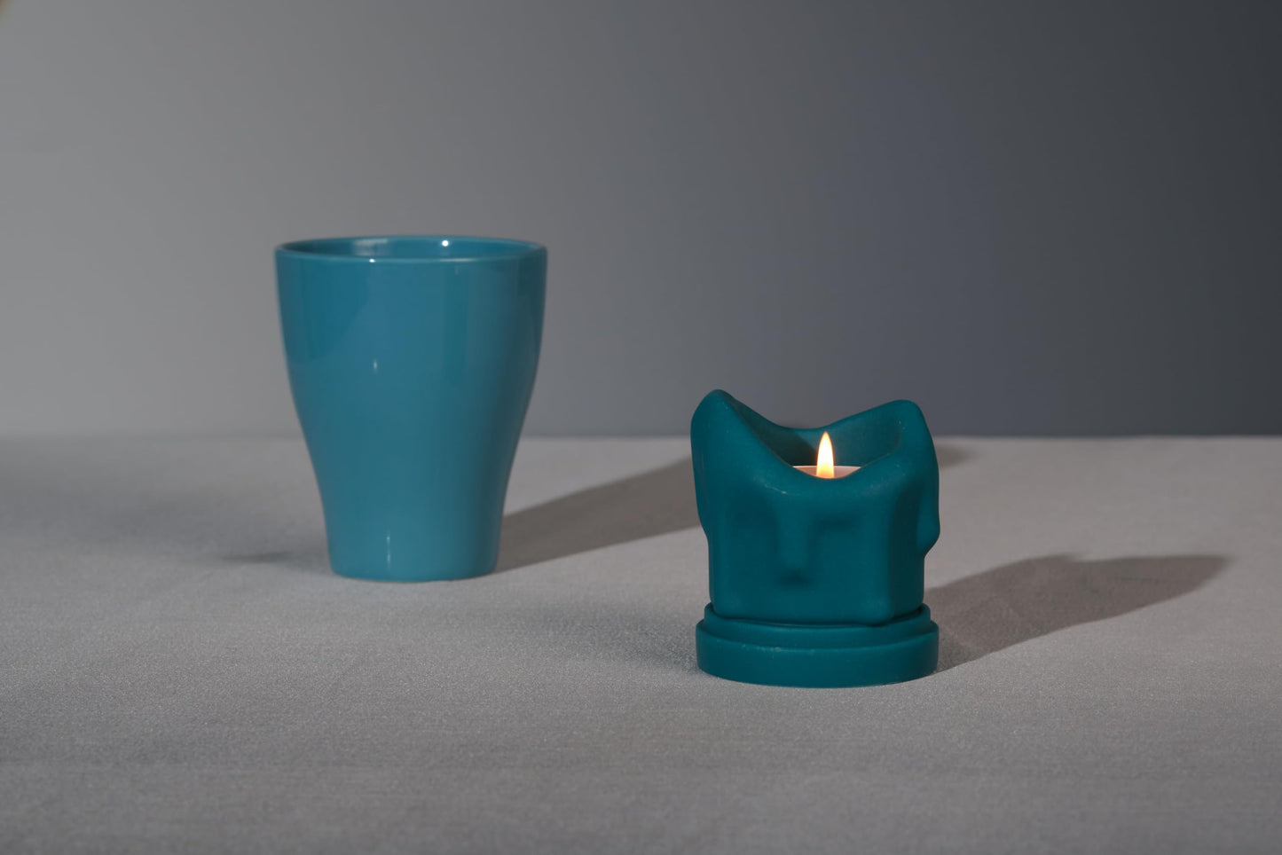 ICNBUYS Handcrafted Tealight Candle Holder Designed as a Melting Candle; Handmade Tea Light Candle Holder; Bathroom, Living Room Mantel, Entryway, Buffet and Dining Table Decoration Peacock Blue