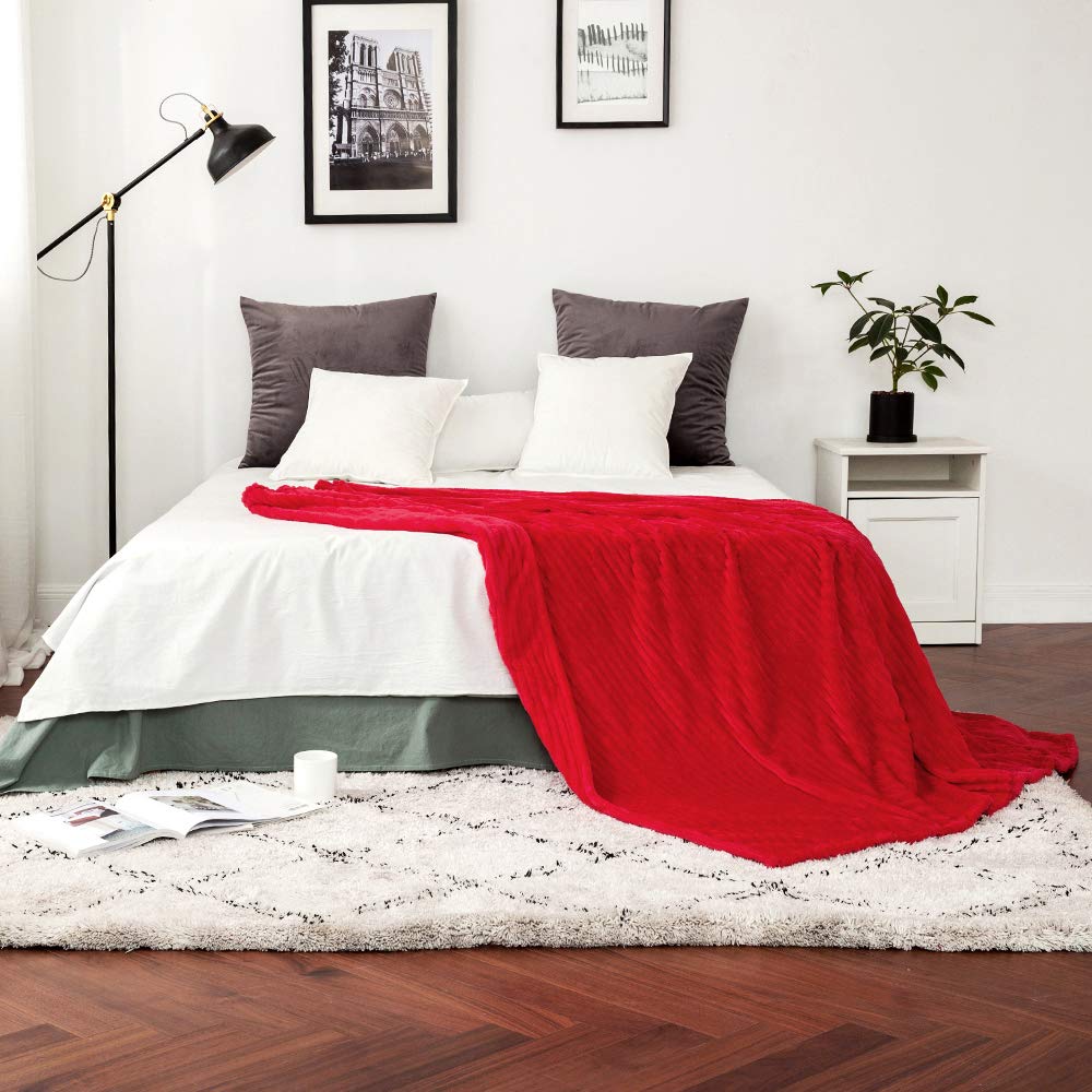 MIULEE Red Fleece Throw Blanket for Couch 300GSM Super Soft Lightweight Plush Striped Blanket, Christmas Warm Cozy Breathable Ribbed Flannel Throws for Bed/Sofa, 50"x60"