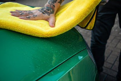 Meguiar's Supreme Microfibre Car Cleaning Drying Towel XL, Yellow - Clear Coat Safe, Super Absorbent - X1905EU