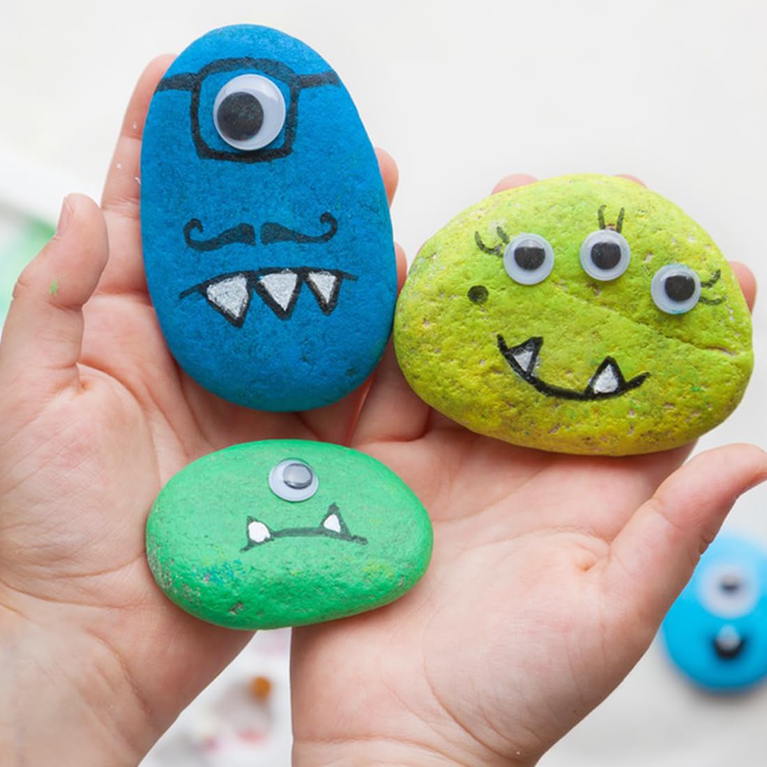 YISZM Large Rocks for Painting, 30PCS River Rocks for Painting, 3-4 Inches Flat Smooth Painting Stones for DIY Arts & Crafting