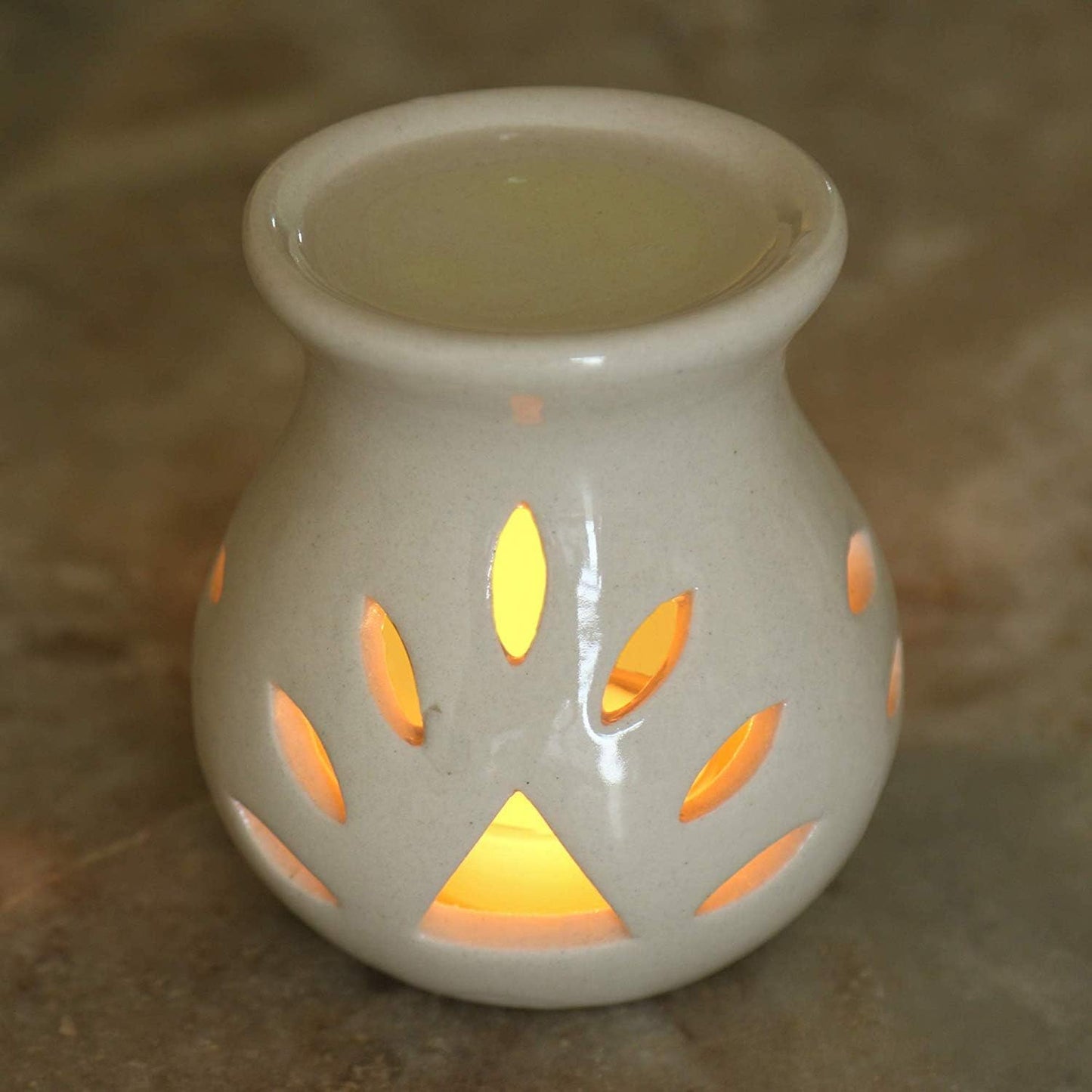Ceramic Essential Oil Burner and Wax Melt Warmer, Aromatherapy Aroma Diffuser, Candle Tealight Holder Home Bedroom Decor Christmas Housewarming Gift 9x8x7 cm