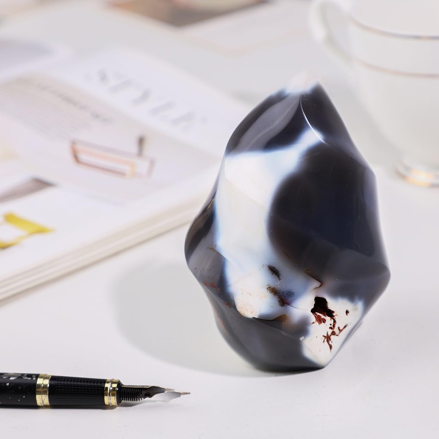 dssmboom Orca Agate Flame Shaped Stone Tower for Home Decor, Irregular Healing Crystal Specimen Mineral for Collection, Energy Balancing,501g-600g