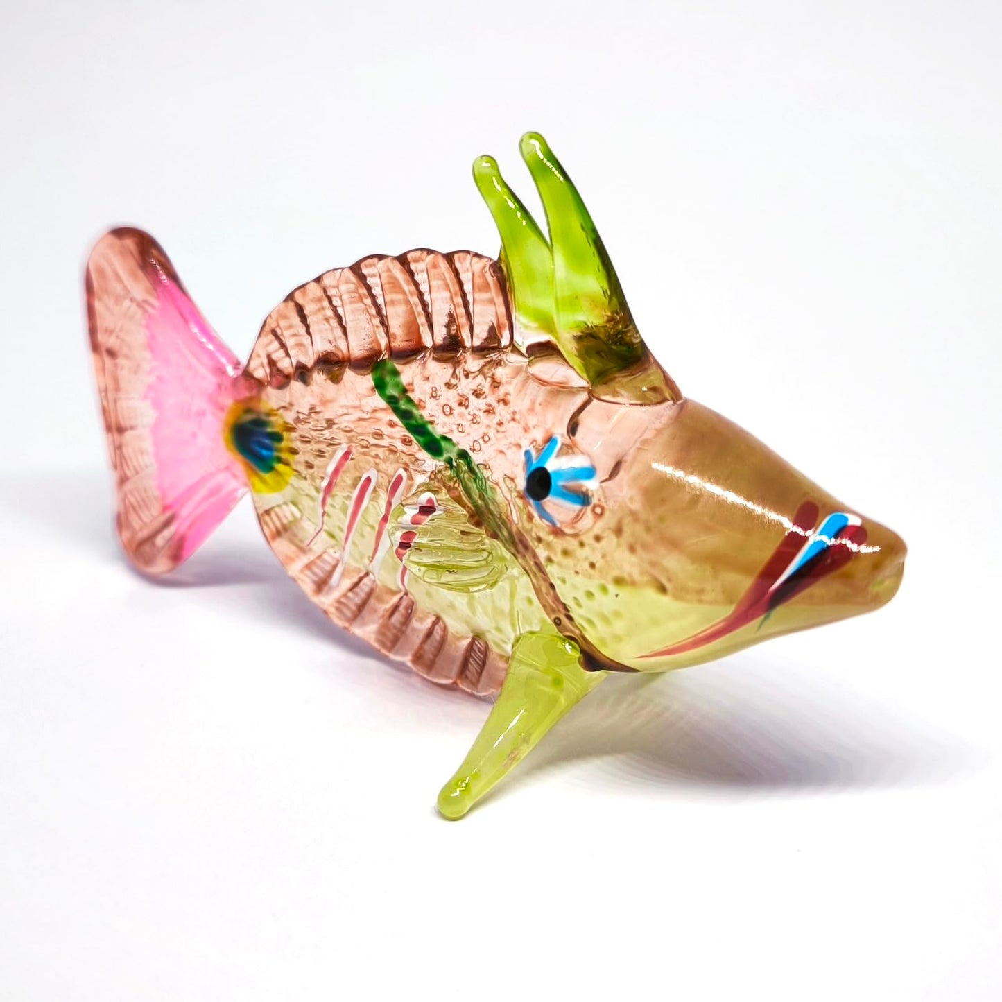 ZOOCRAFT Hand-Blown Glass Fish Figurine for Fish Lovers, Artisan Lampwork Sculpture — Coastal & Ocean Decor Gift for Marine Enthusiasts & Beach Home Collectors