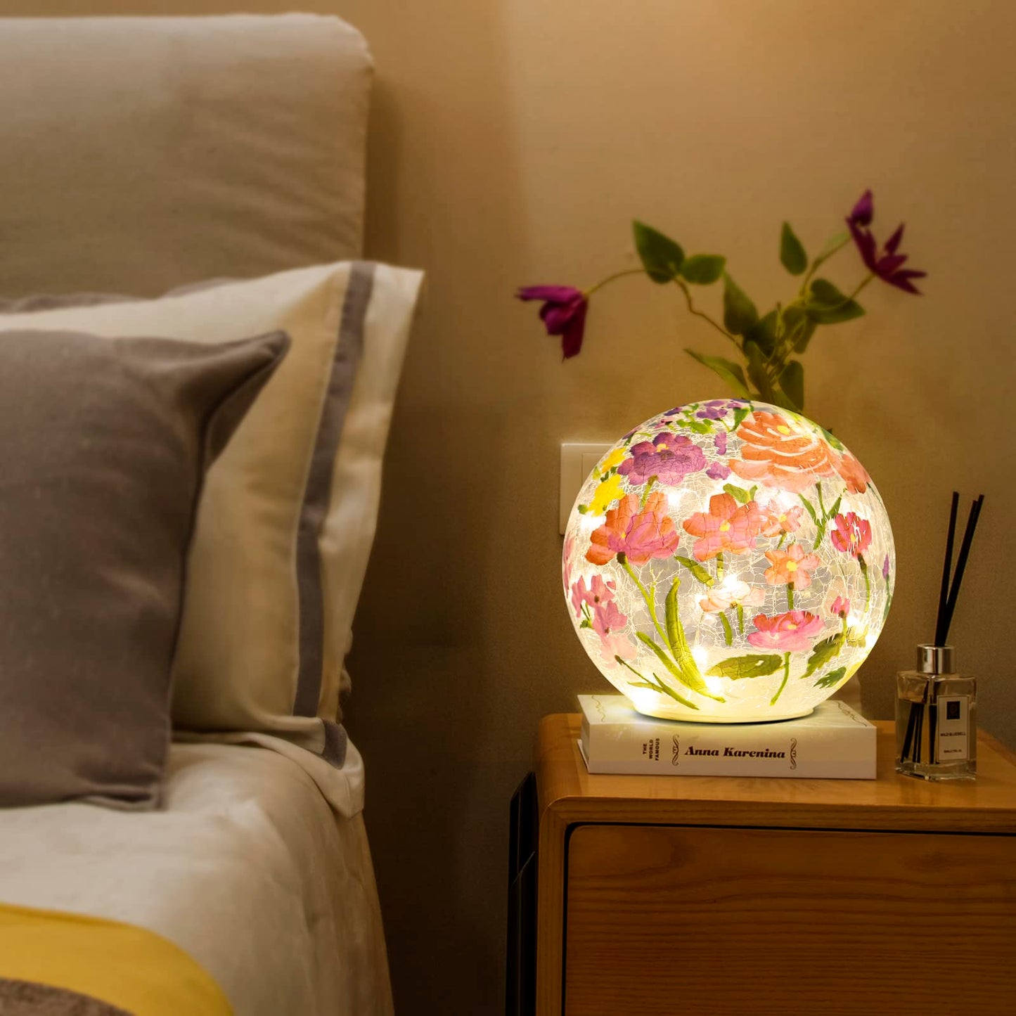 BERSCAH Glass Ball Light Crackle LED Night Light Flower Grass Pattern Globe Glass Table Lamp, Orb Cardinal Night Light for Outdoor Decorations Pathway Patio Yard Lawn Bedroom - 1 Pack