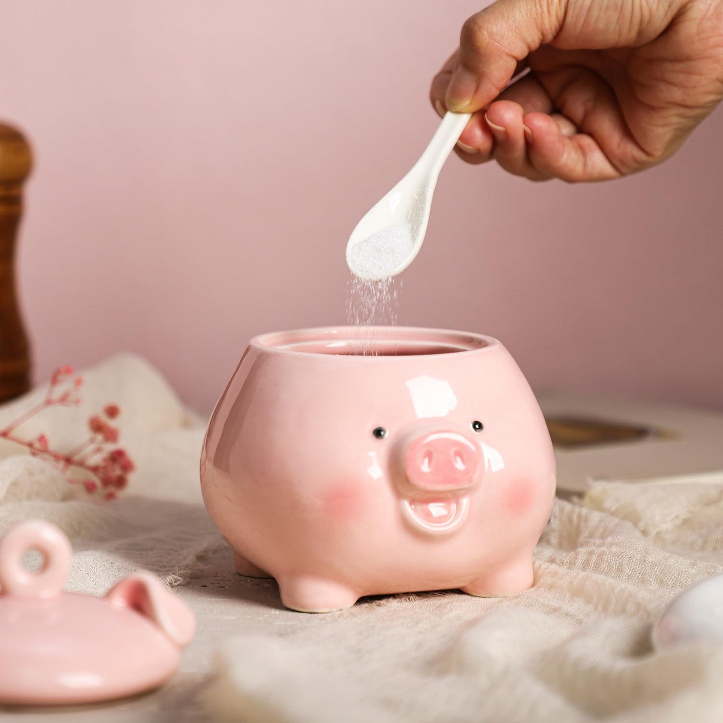 Sizikato Porcelain Condiment Pot with Lid and Spoon, Pink Pig Shape, 4.2 Inch