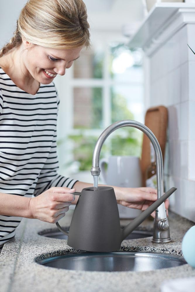 Elho Brussels Watering Can 33 - Watering Can Indoor - 1.8 liters - Ø 33.0 x H 17.0 cm - Black/Anthracite