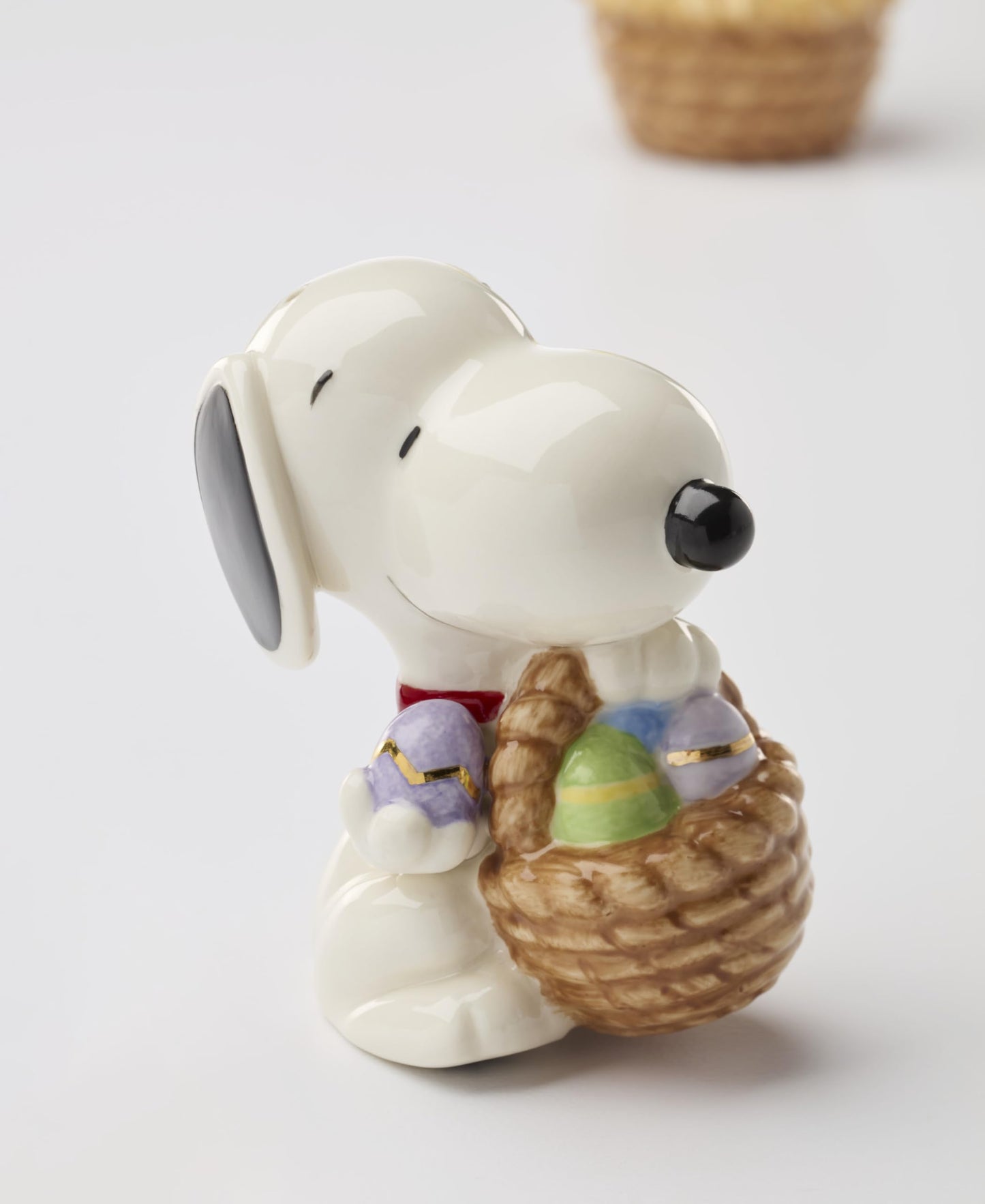 Lenox Kitchen And Dining, Snoopy Easter Salt & Pepper Set, Porcelain Material, Handwash Only, Salt And Pepper Shakers, Tabletop Decor, Home Decor, Kitchen Essentials, Snoopy Design(Assorted, 2 Pieces)