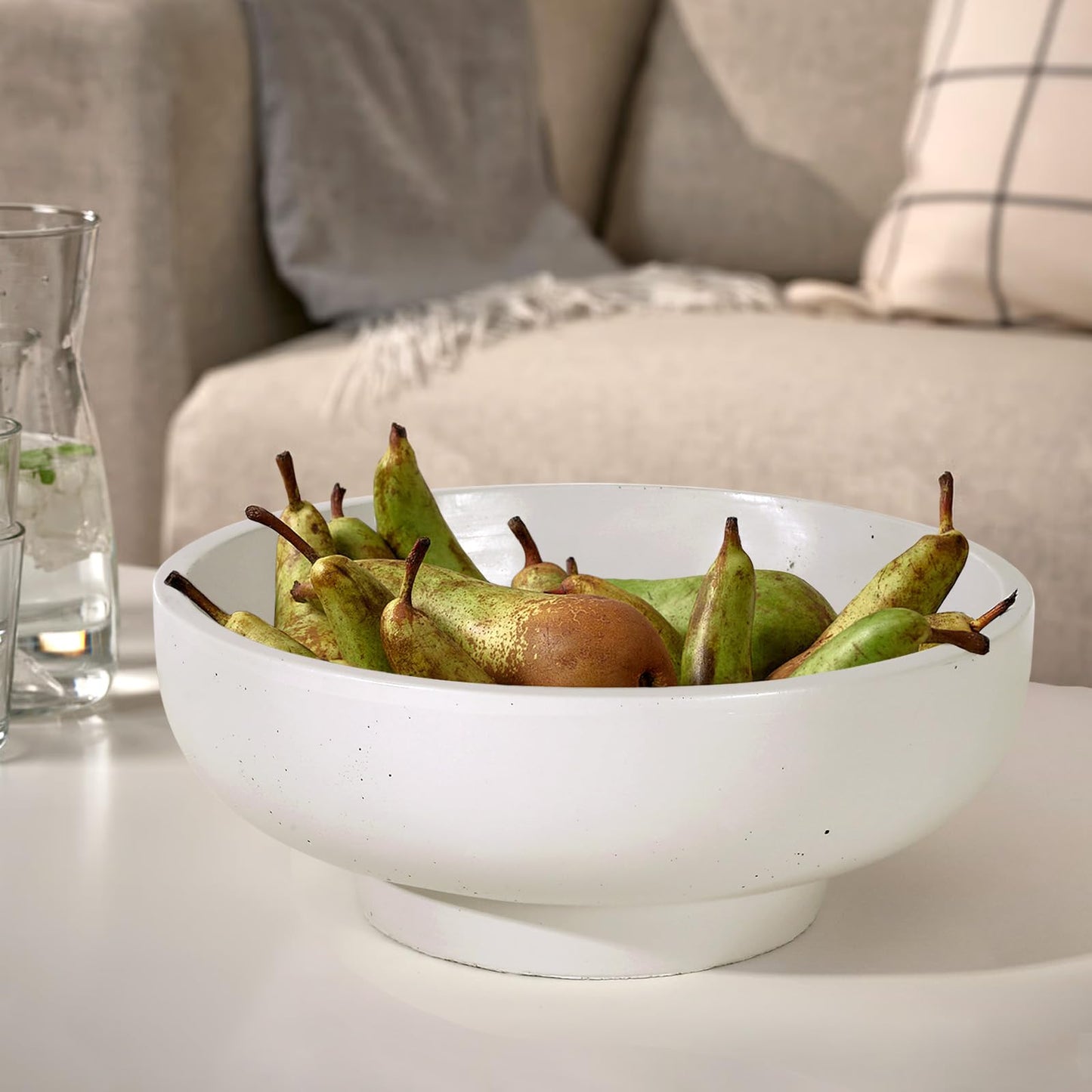 saiguomi Concrete Fruit Bowl for Kitchen & Entryway - 10.65" Large Modern Decorative Centerpiece Bowl with Non-Slip Pads, Handcrafted Solid Cement Bowl for Keys, Fruits, and Candy (LightGray)