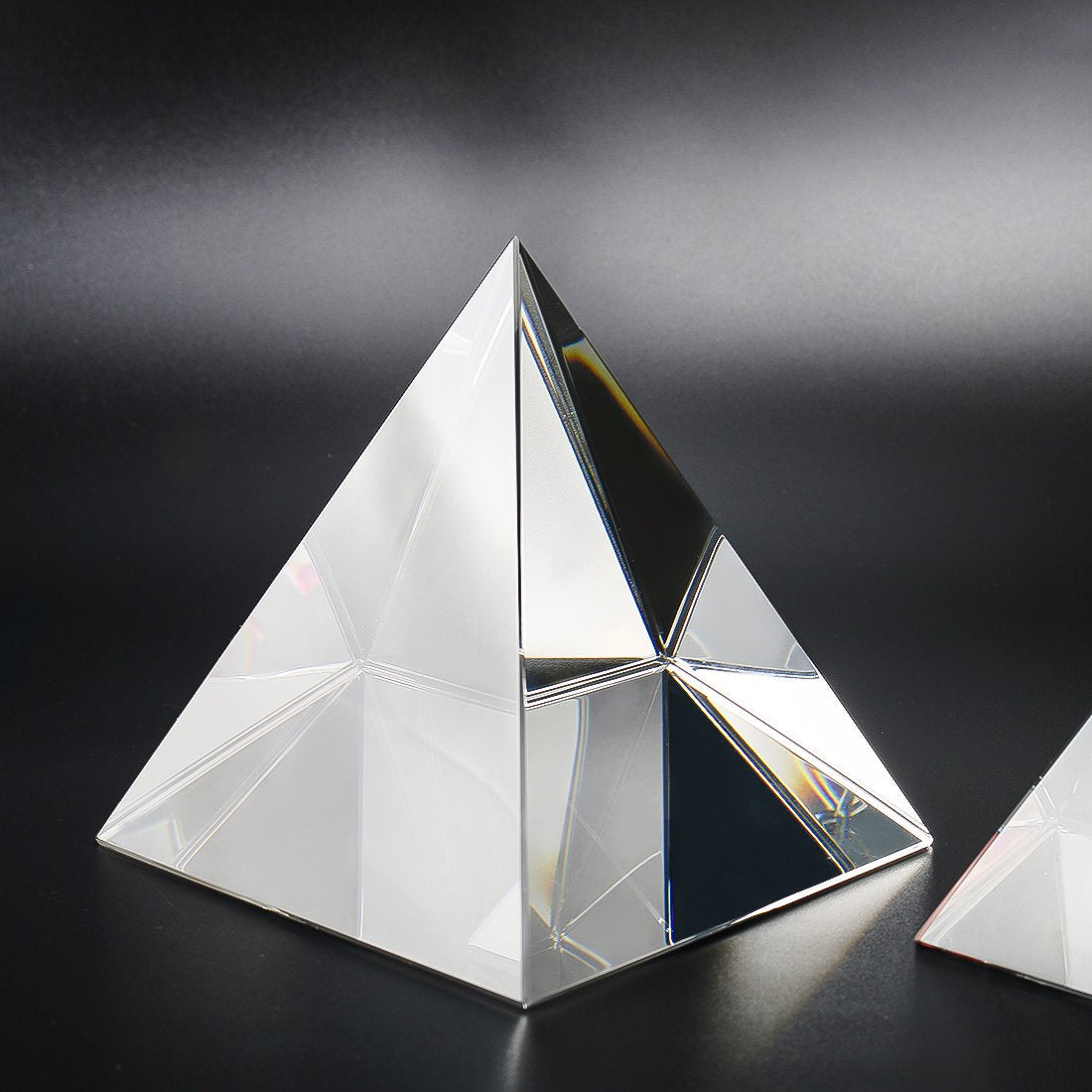H&D HYALINE & DORA 4.3" H Large Clear Crystal Pyramid Paperweight with Gift Box for Prosperity