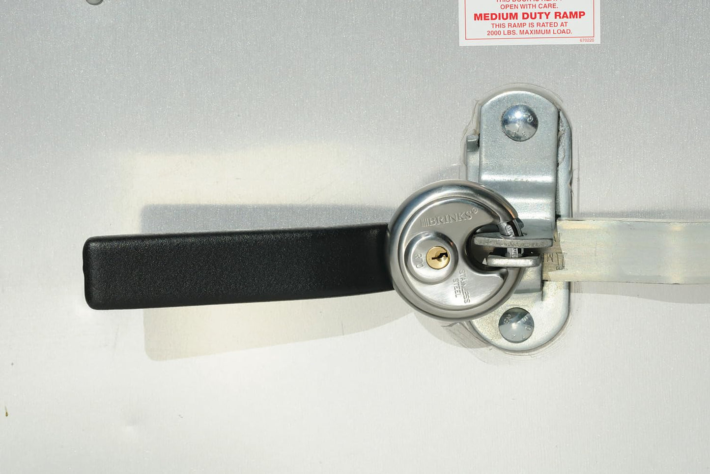 BRINKS – 70mm Heavy Duty Discus Padlock – Chrome Plated Security Lock for Storage Shed, Garage, Lockers, Toolboxes, Construction Site Storage and More