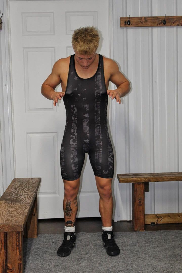GO EARN IT Men's Black Flag Camo Singlet (Adult Medium)