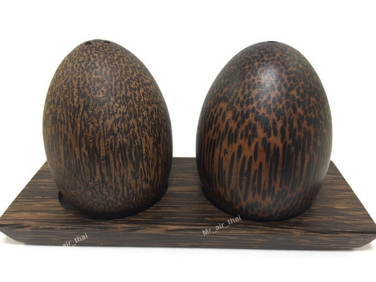 Set of 1 Salt Pepper Shaker Wooden Box Salt And Pepper Storage Kitchenware Handmade Holder Egg shape (palm wood)