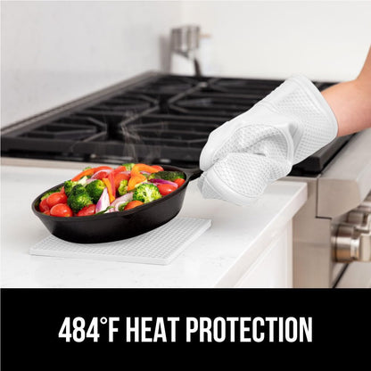 GORILLA GRIP BPA-Free Soft Silicone Oven Mitts and Pot Holders Sets, Heat Resistant Waterproof Cooking Gloves, Thick Cotton Lining, Flexible Gripping for Baking Grilling, Kitchen Trivets, Turquoise