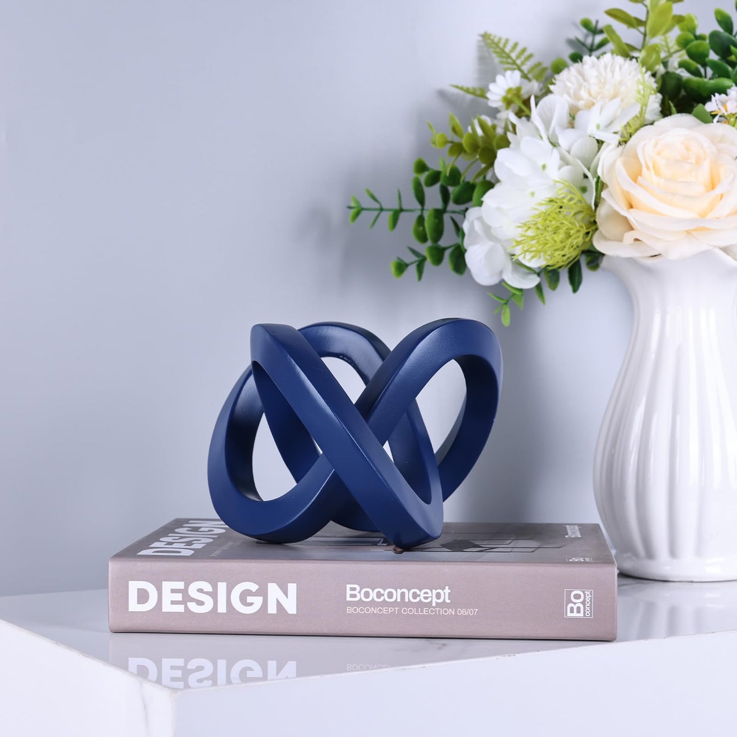 PlivBloom Knot Geometric Sculpture Decor,Mid Century Modern Abstract Figurines,Home Decor Statue,Bookcase Decor,Decorative Accents for Living Room, Coffee Table, Office Desktop, Shelf (Blue)