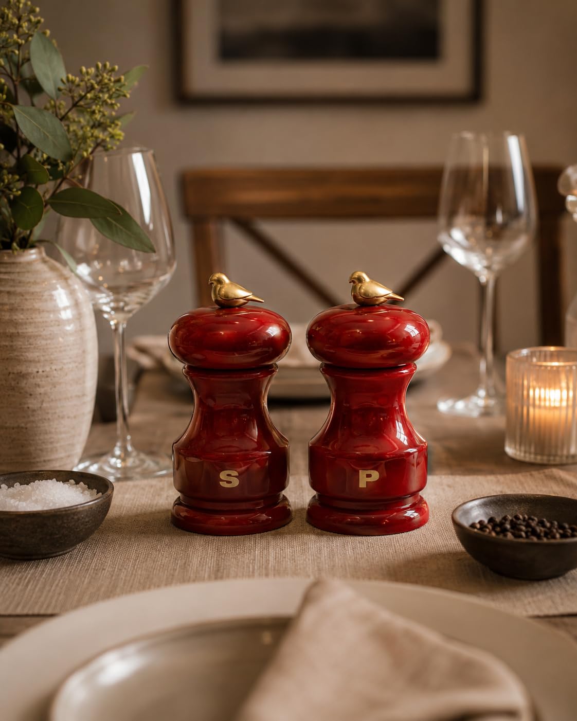 Bisetti Bird Red Lacquered Beechwood Salt Mill With Adjustable Ceramic Grinder, 11 cm / 4.33 Inch, Made in Italy