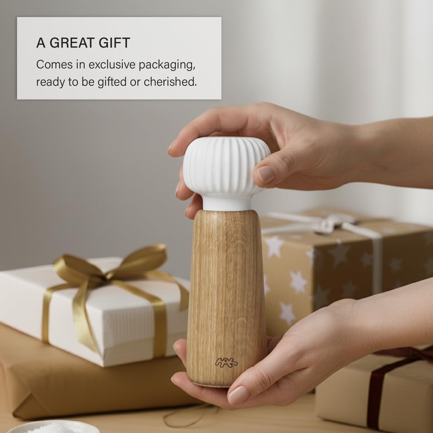 Kahler Hammershoi Grinder | Ceramic and FSC Oak | White | 7.1 Inch