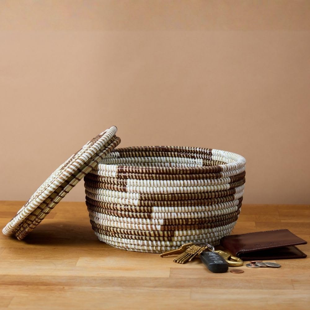 Key Basket with Lid for Entryway, Brown Pattern on White, Flat Lid, 10 Inch Wide