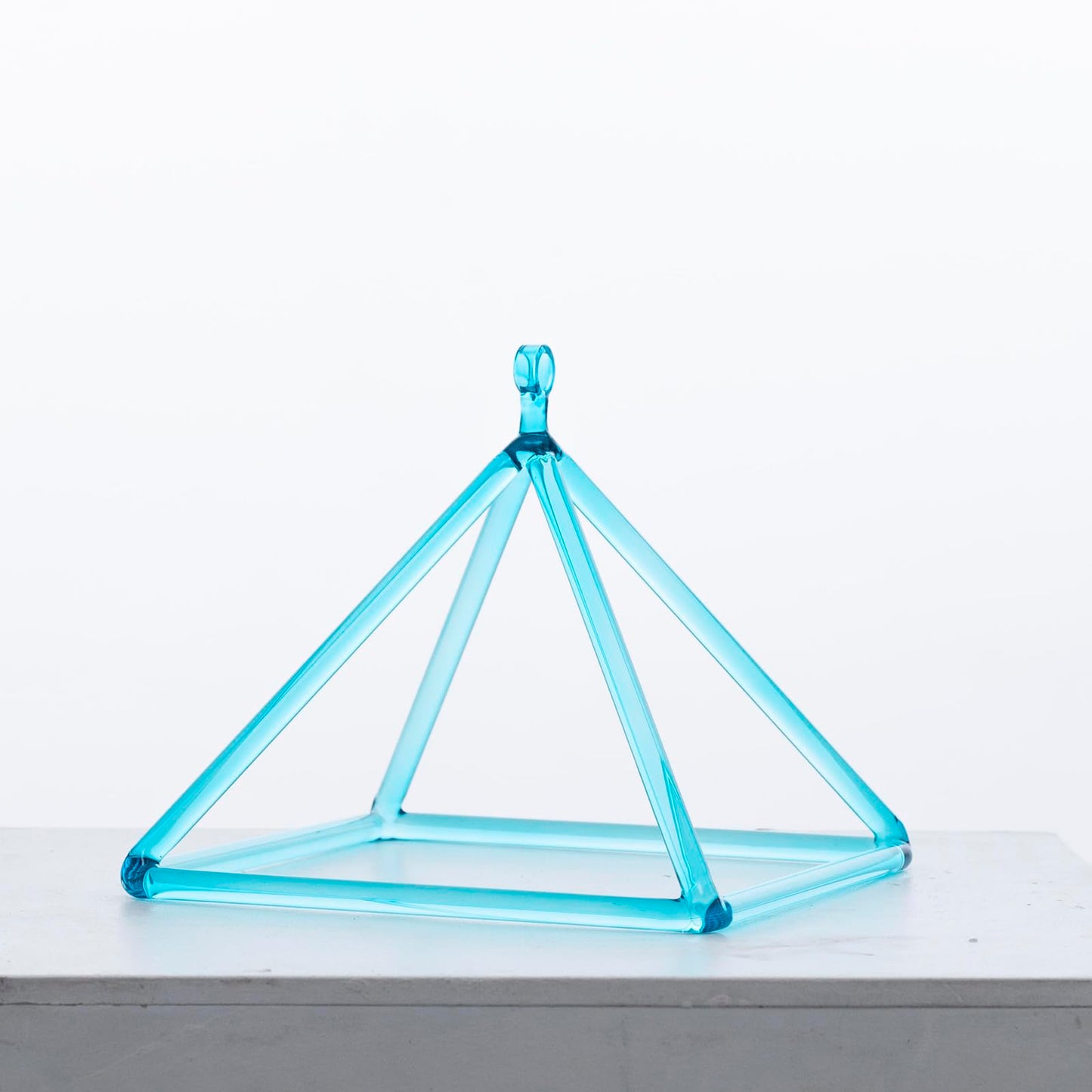 Hye-eun Crystal Pyramid Sound Healing, Clear Blue 8 inch Quartz Riangular Tower with Crystal Singing Bowl Stick and Purple Rope, Pyramid Bag,Yoga Meditation Energy Healing Musical Instrument