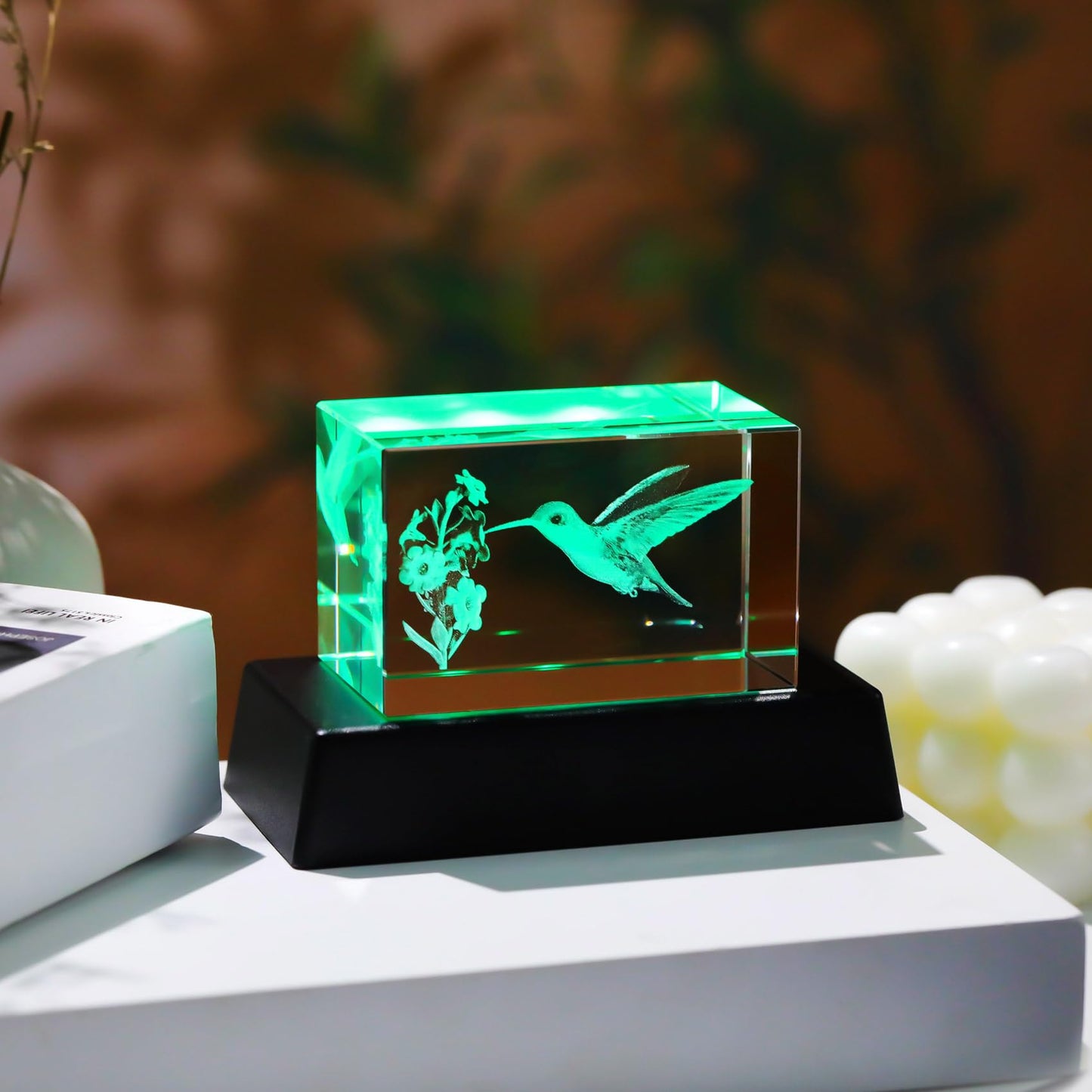 YWHL Crystal Hummingbird Gifts for Women Man, Laser Engraved 3D Hummingbird Figurines for Animal Lovers, Hummingbirds Decor for Home Party