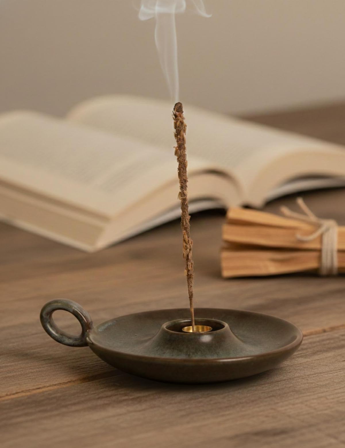 Klin-Transformation Glaze Green Incense Holder，Handcrafted Ceramic with Unique Flowing Colors & Handle for Sage, Palo Santo, Good for Meditation & Yoga Gift