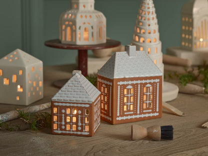 Kahler Gingerbread Lighthouse | Stoneware Tealight Holder | Brown | Small 4.7 Inch