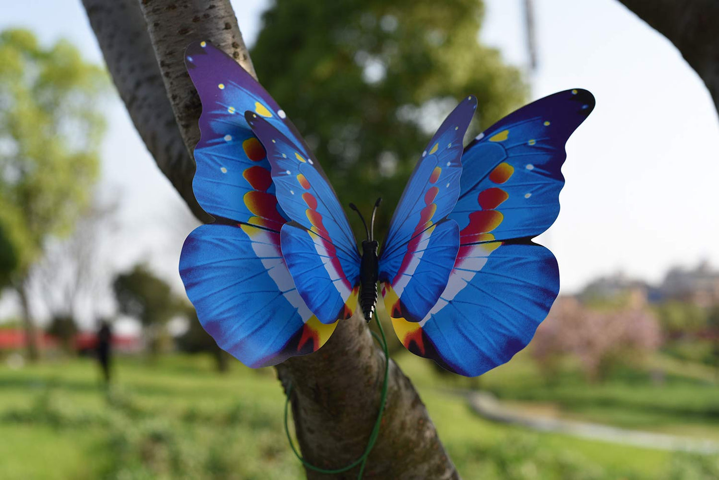 Giant Butterfly Garden Stakes Decorations Outdoor 3D Butterflies Lawn Decorative Yard Decor Patio Accessories Ornaments PVC Gardening Art Christmas Whimsical Gifts (Pack of 24)