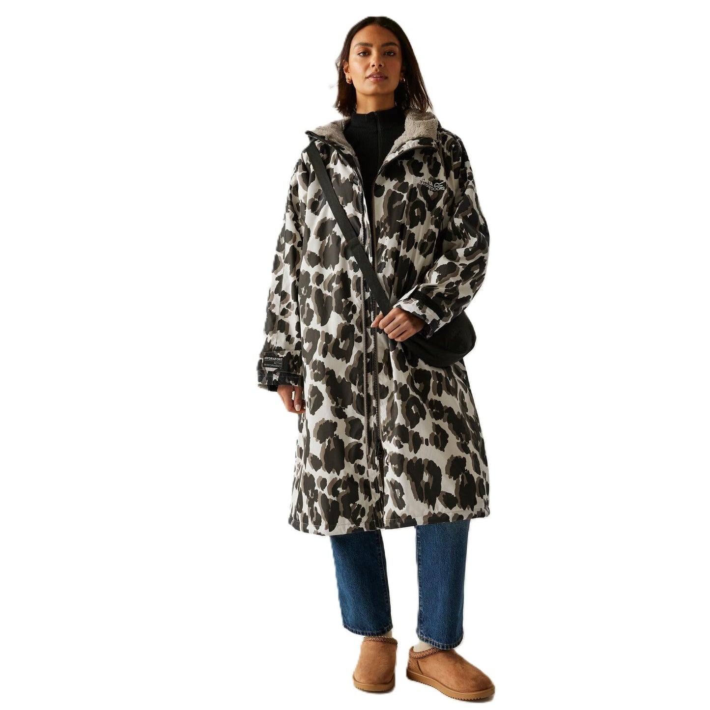 Regatta Outdoor Active Unisex Waterproof Changing Robe - True Leopard Print - SM