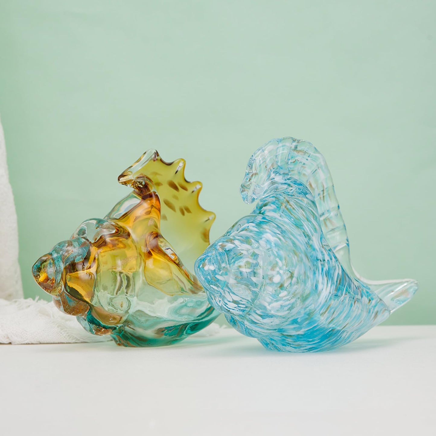 ORRFIDDY Hand Glass Conch Statue, Clear Glass Conch Decoration for Coastal Home Decor, Beach-Themed Tabletop Sculpture