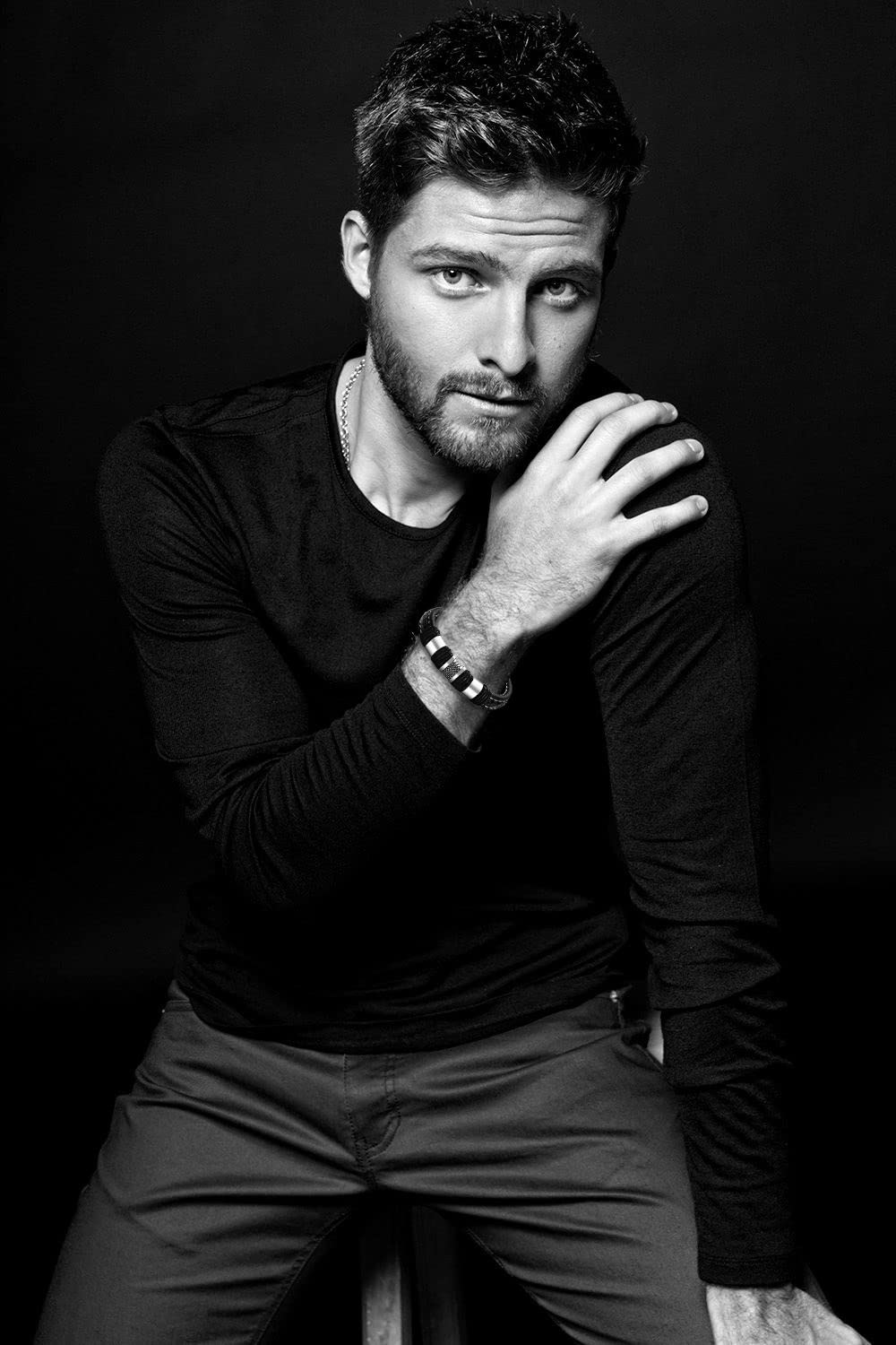 LOWNOUR Black Leather Bracelets for Men Women 5pcs Mens Bracelet Leather and Steel Braided Cuff Bracelets (7.5inch)