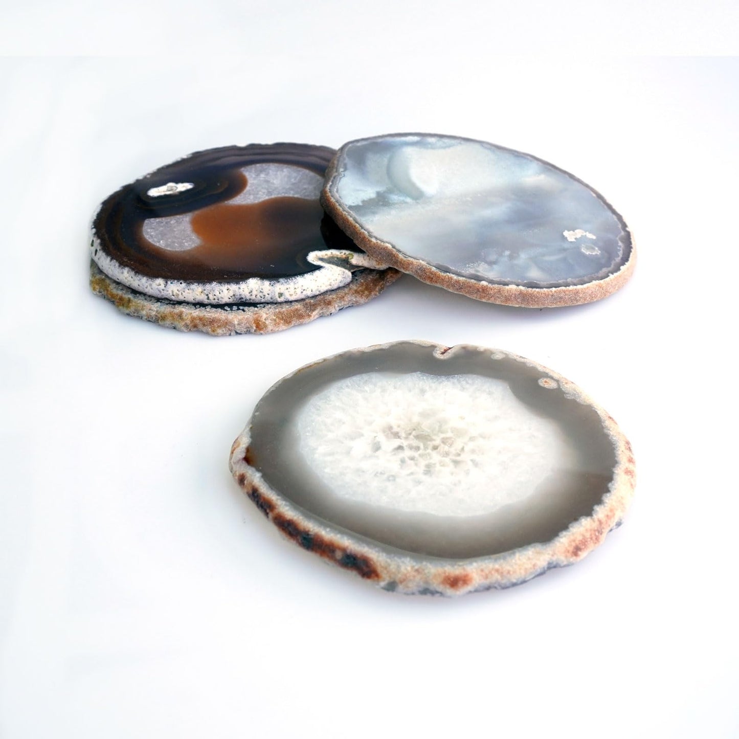 Sisamn Natural Agate Slices Bulk Crystal Geode Coasters Set of 4 - Unique 4-5 Inch Cute Stone Drink Coasters with Rubber Bumpers - Natural Slices Geode for Home Decor, Coffee Table, Bar Accessories
