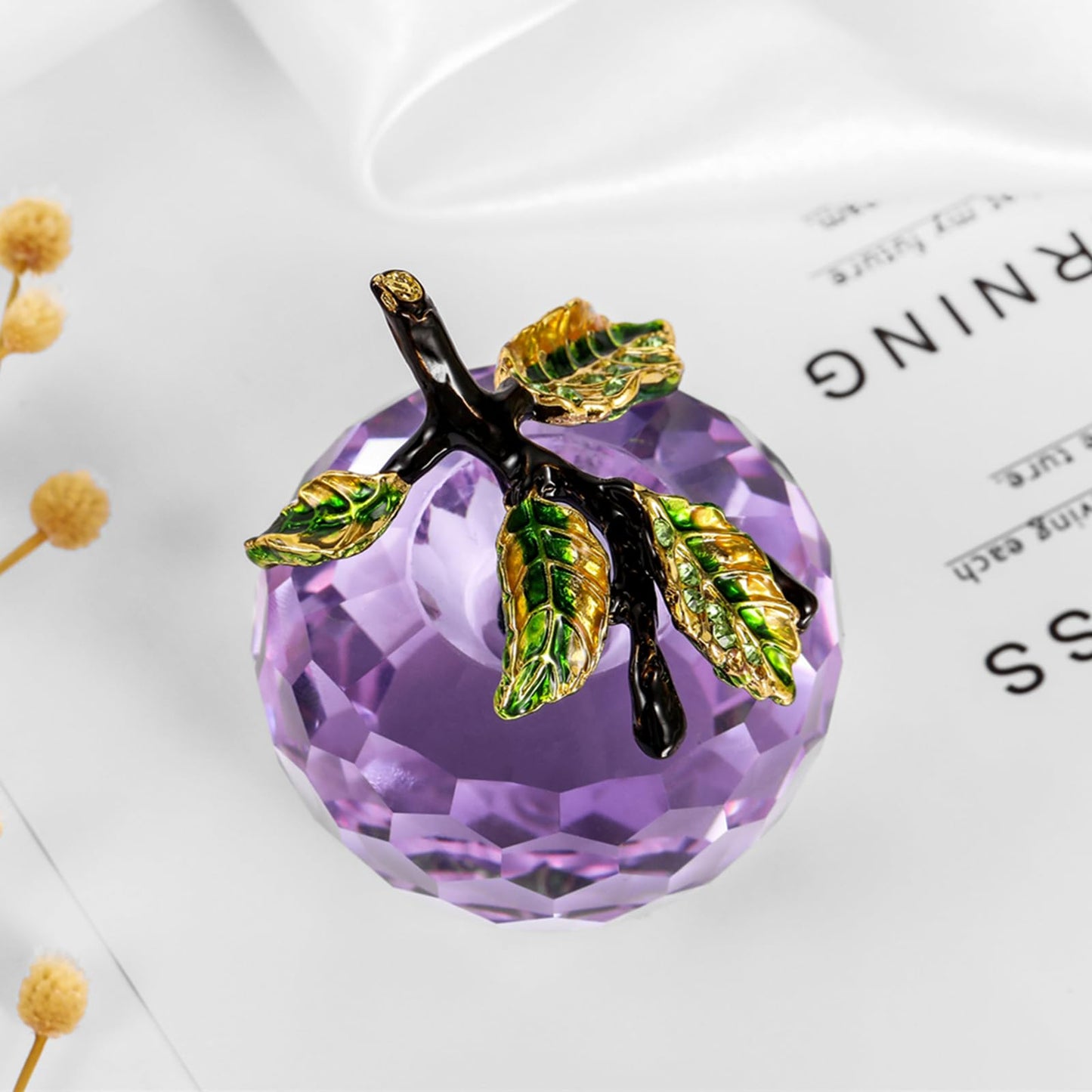 Vie jeune Crystal Apple Figurine Paperweight, Handmade Statue Ornament Home Decoration, Collectible Crystal Crafts, Come with Gift Box, Great Gift for Birthday Holidays Christmas (Purple-50mm)