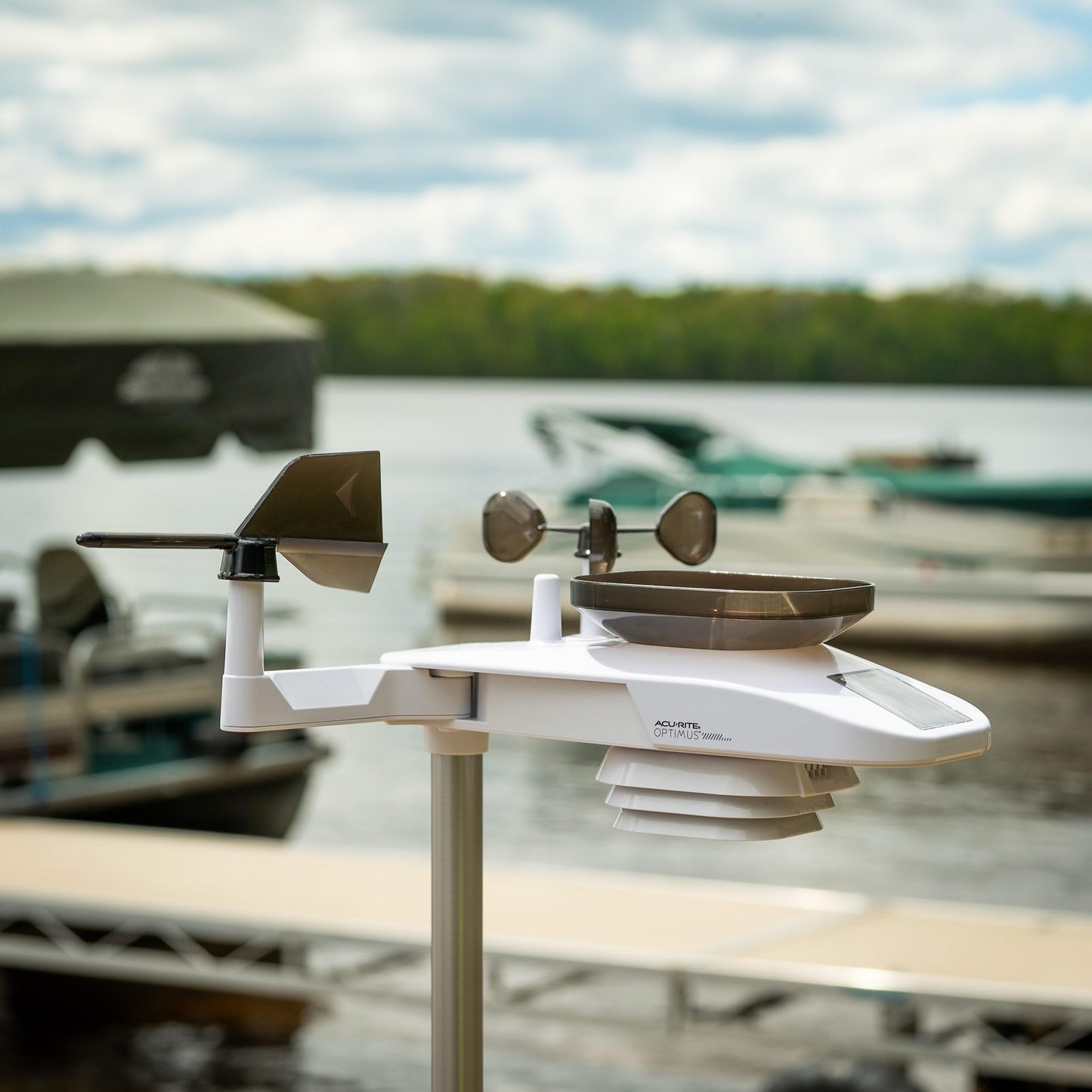 AcuRite Optimus Weather Station with Wi-Fi Display, Built-in Barometer, Lightning Detection, Indoor/Outdoor Temperature and Humidity, Wind Speed/Direction, and Rainfall Measurements (01224MCB)
