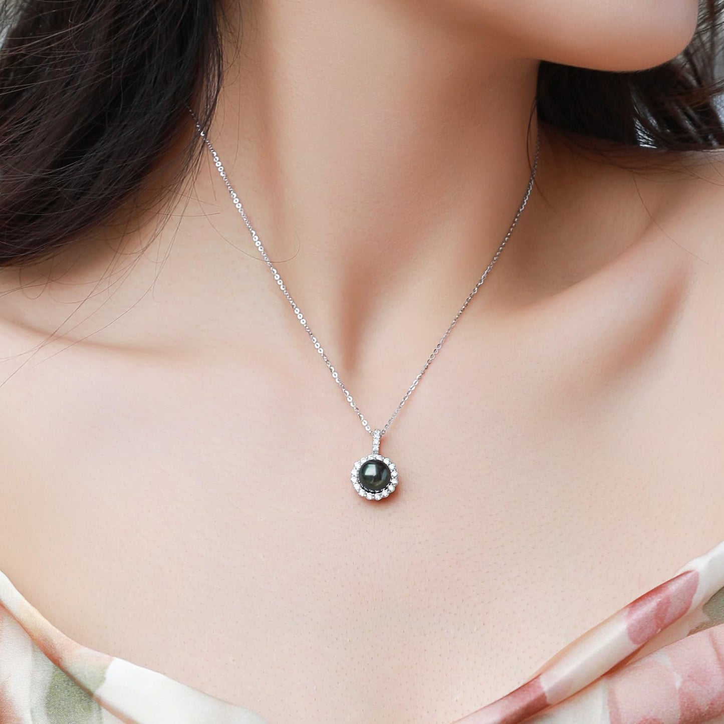 Orapearl Tahitian Black Pearl Necklace Pendant 8-9mm Genuine AAAA Quality Handpicked Nature Black Pearls Gift for Wife Mom Girlfriend Her Wedding Birthday Anniversary 925 Sterling Silver chain