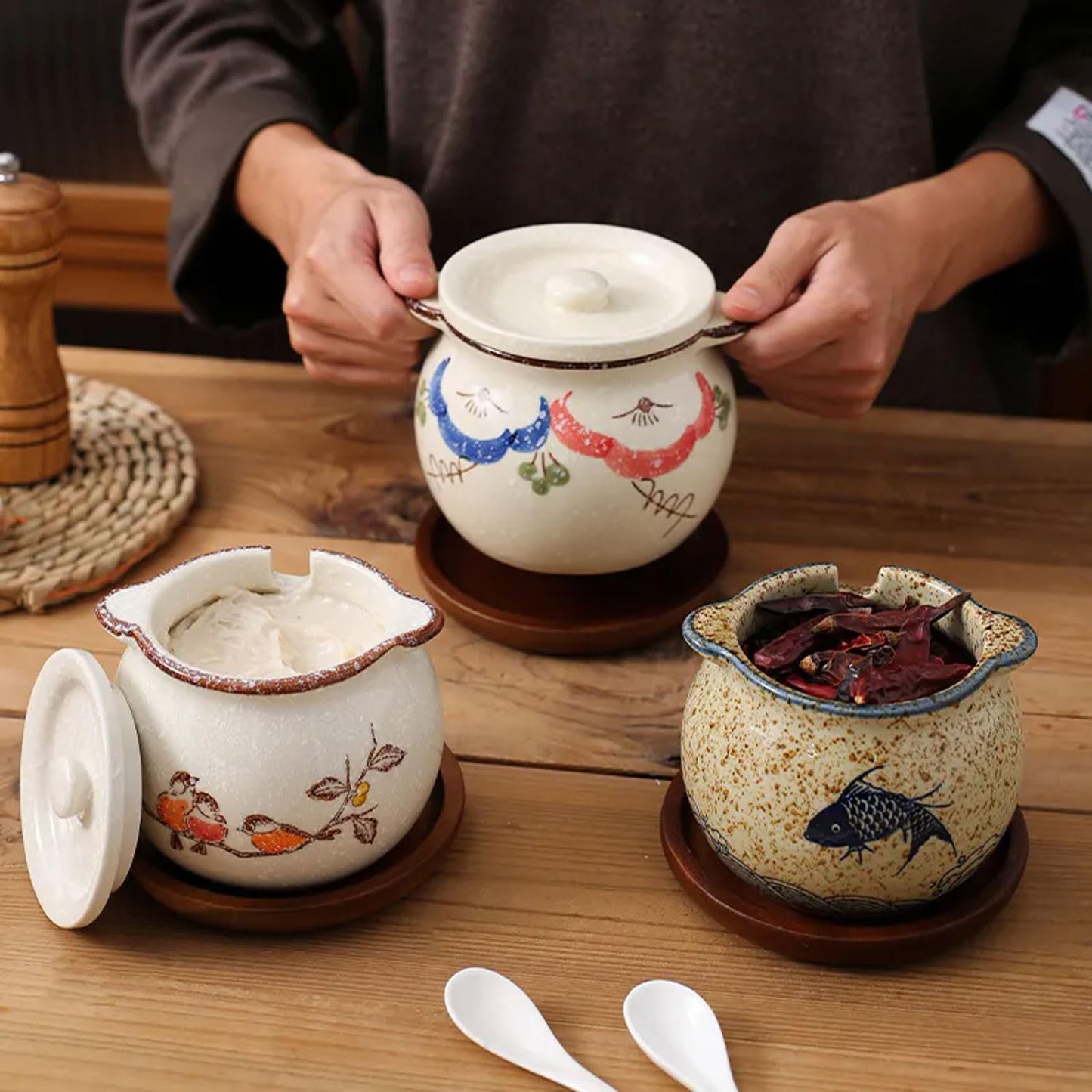 hengshukeji Sugar Bowl with Lid and Spoon,Vintage Ceramic Seasoning Jar, 10oz Stoneware Sugar Salt Holder, Glazed Condiment Container for Kitchen Counter (Carp)
