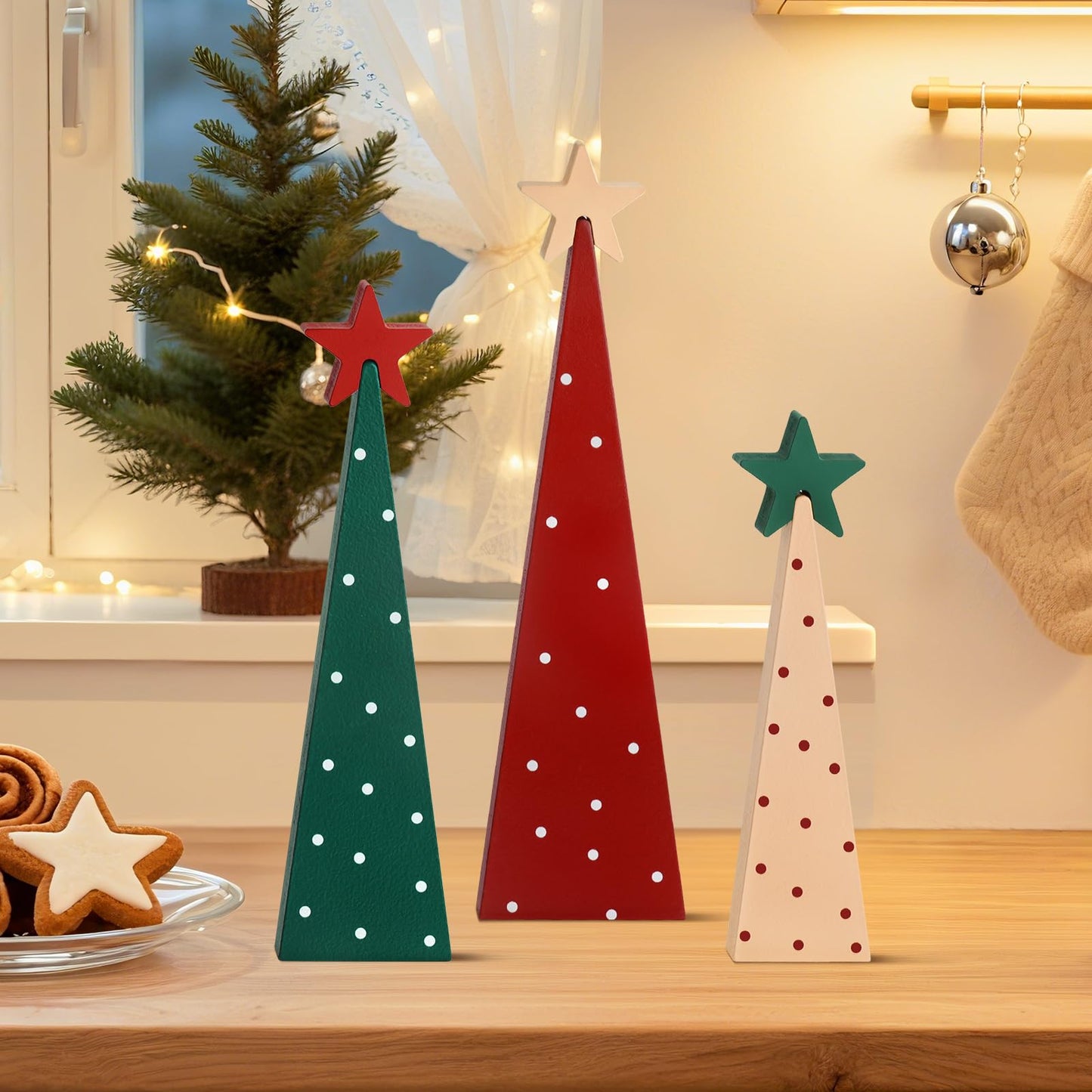 Shzbtdo Christmas Table Decorations, 3 Mini Christmas Tree Tabletop Centerpieces with Detachable Stars, Wooden Xmas Decorations Indoor for Mantel Fireplace Kitchen Office Decor