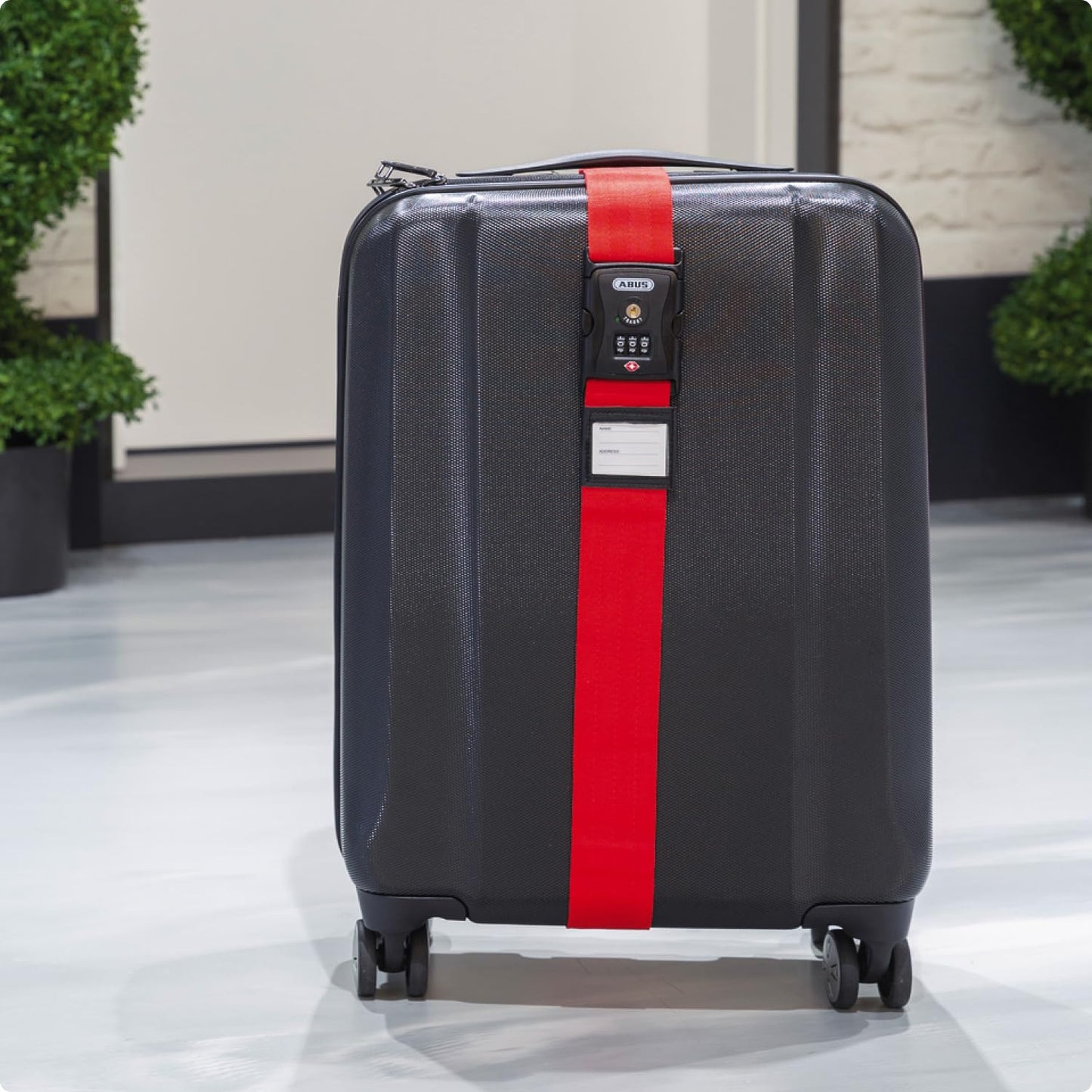 ABUS luggage strap with TSA lock 620TSA/192 - Luggage strap with 3-digit numerical code - Name tag included - red
