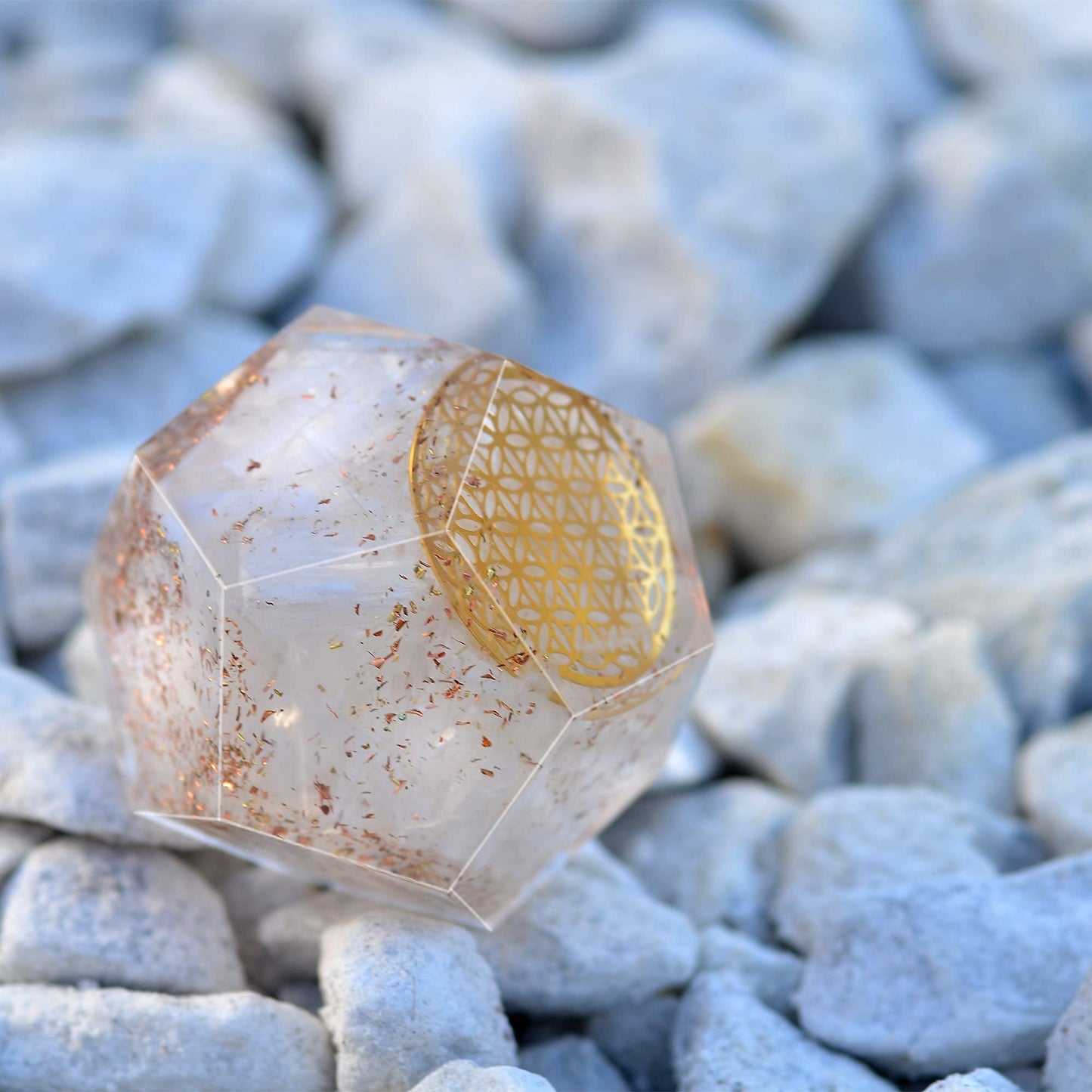 Orgonite Crystal Selenite Dodecahedron - Orgone Energy Generator Healing Chakra Stone with Flower of Life Design for Spiritual Balance, Meditation, Yoga, Reiki, Office and Home Décor