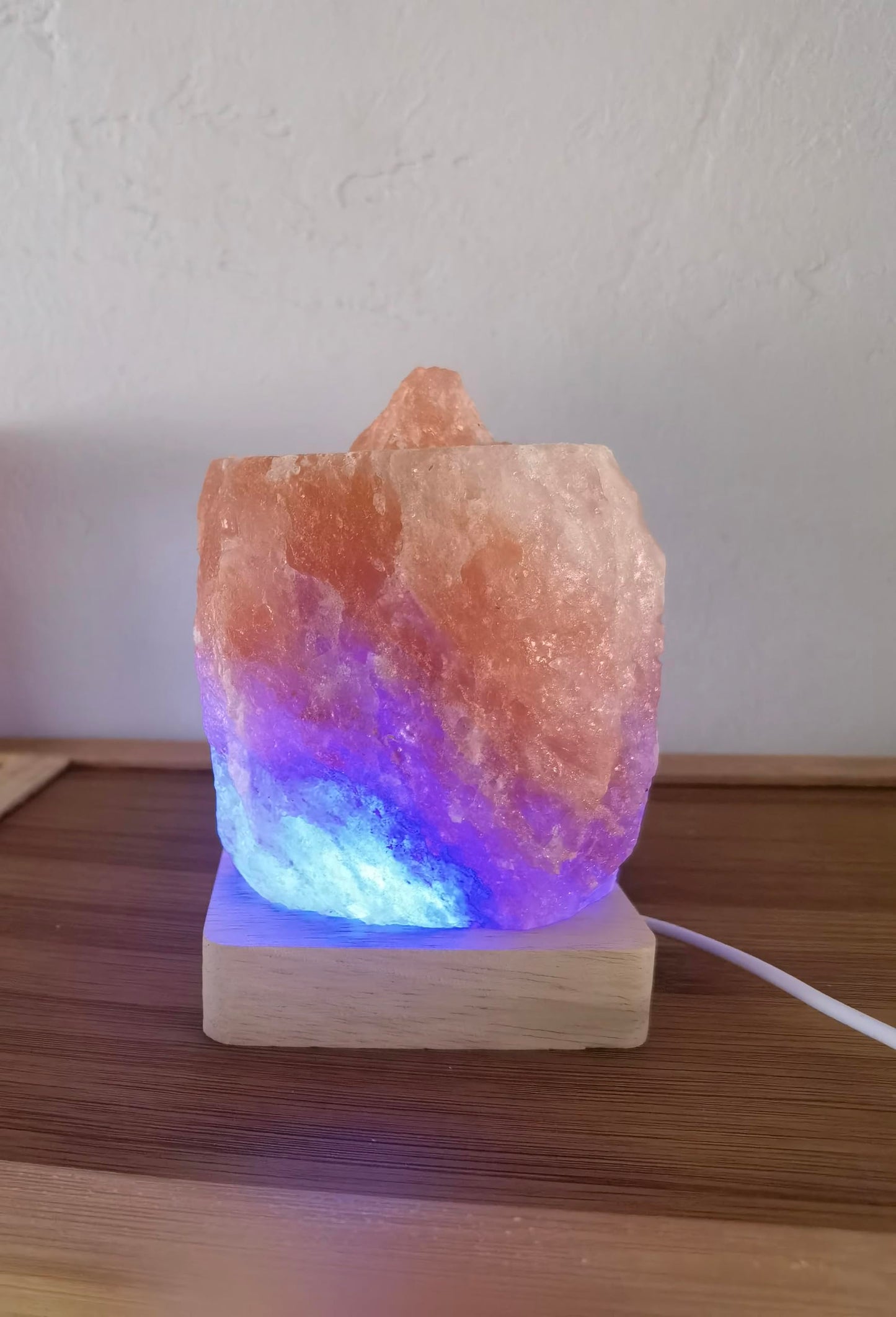 YZYOE USB Colour Gradient Himalayan Salt lamp,Solid Wood Based Atmosphere Decoration Natural Shape Salt lamp with Remote Control, Natural Crystal Stone Bedside Night Light, Handmade Crafts.