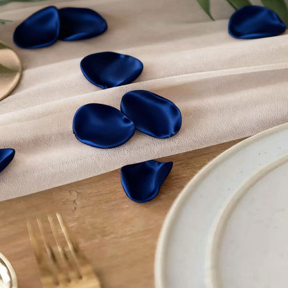 AimtoHome 200 Pcs Navy Blue Silk Rose Petals, Artificial Flowers for Groom Wedding Party, Baby Boy Shower, Nautical Theme, Table Scatter, Graduation, Formal Event Decor