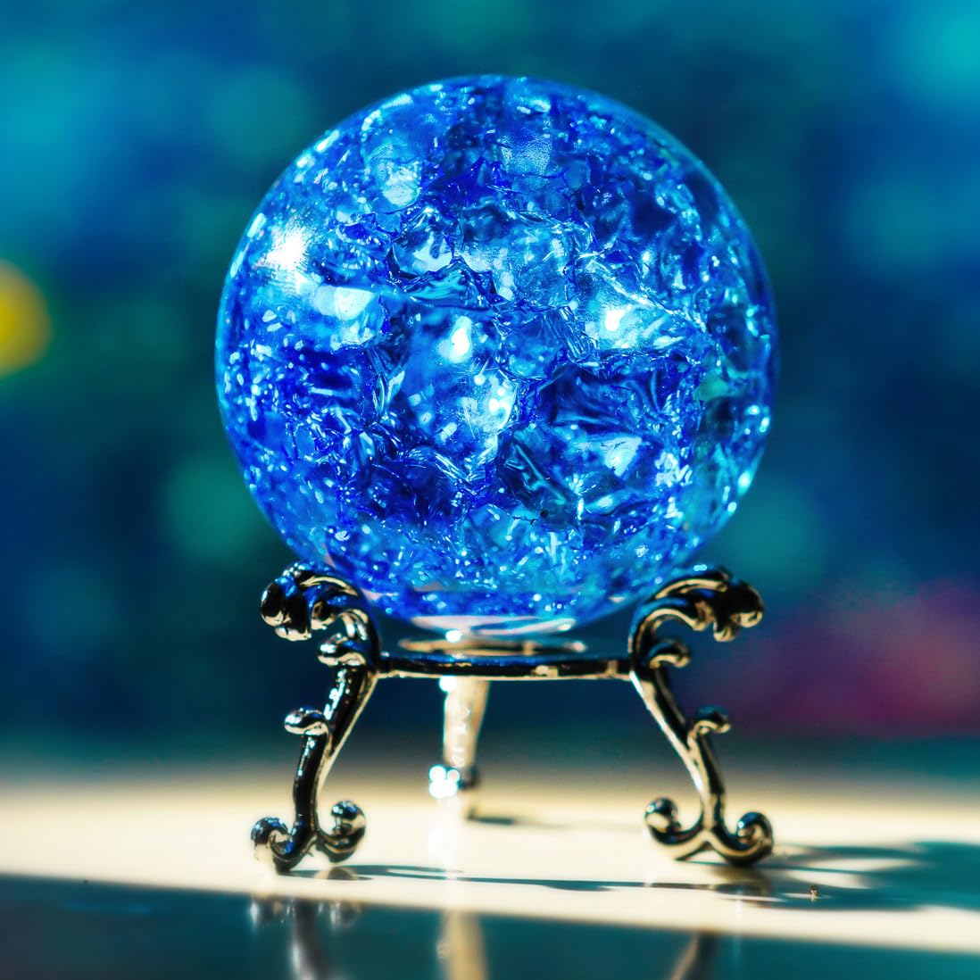 kanpura 60mm Ice Cracked Crystal Ball Paperweight Crystal Ball with Stand Glass Ball Ornament for Christmas Home Decor(Blue)