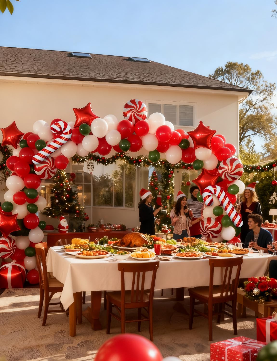 Christmas Balloon Garland Arch Kit, 123PCS Red Green White New Year Xmas Balloons with Candy,Gift Box,Red Star,Cane Foil Balloons for Christmas Party Decorations,Birthday,Baby Shower