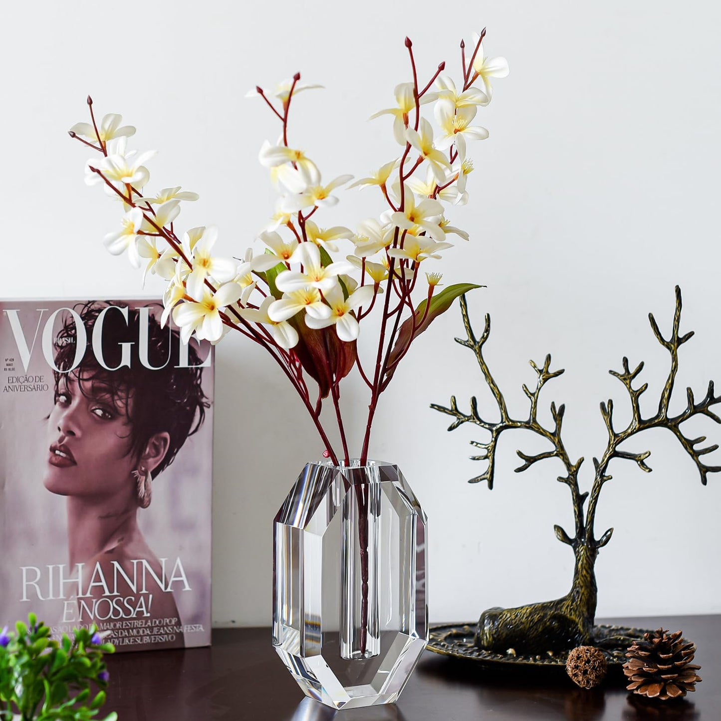 Crystal Vase 6.5-inch high, Suitable for Home Decoration, Wedding, Christmas and Any Other Occasions Crystal Flower Vase，Extravagant Gift, Clear