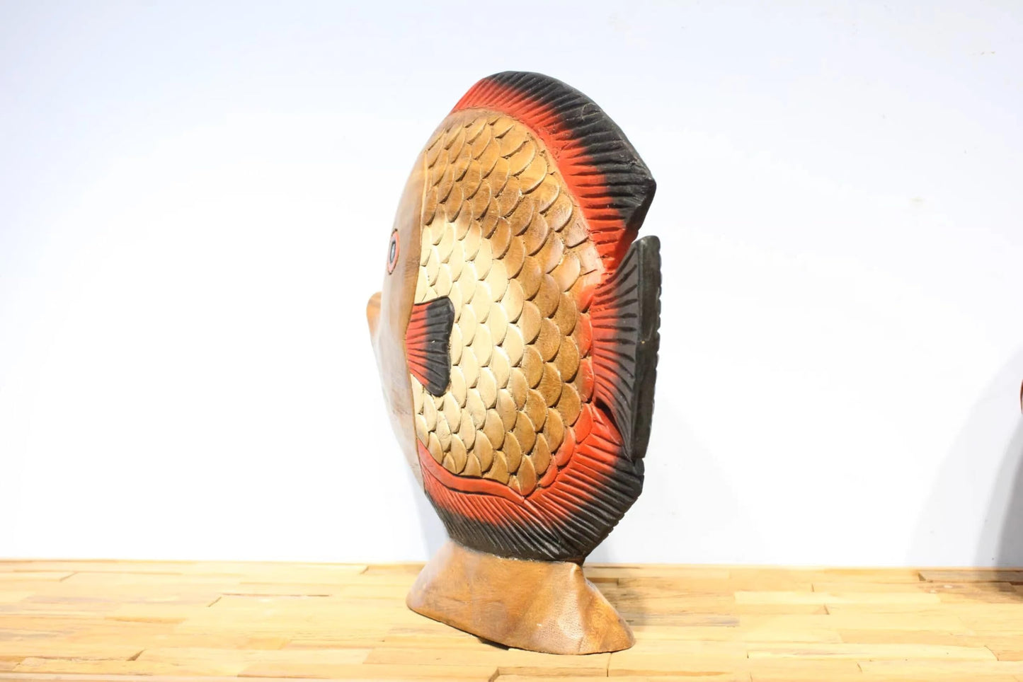 AHZGBL Wooden Tropical Fish Figurine, Hand Carved Solid Wood Fish Statue from Thailand, Handcrafted Home Art Decor, Ocean Style Collectibles for Living Rooms, Cafes, Offices, Display Cabinets, Shelves