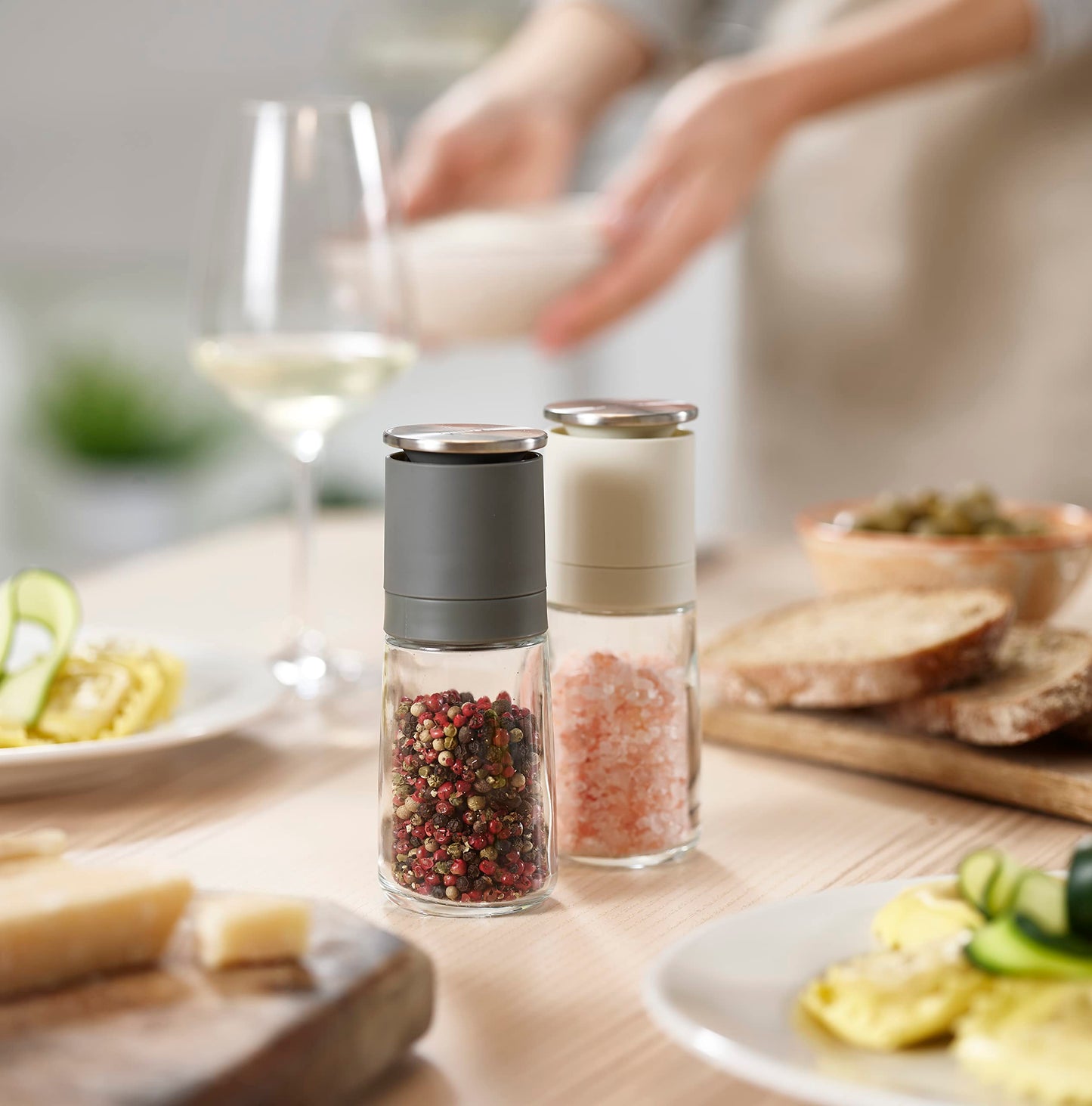 Joseph Joseph Salt and Pepper Grinder Set - Black/Grey