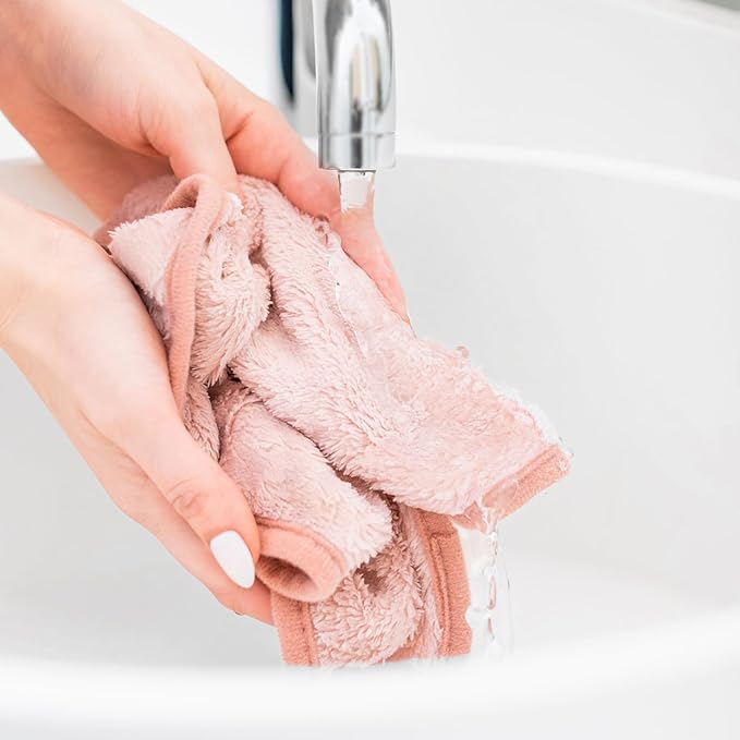 ERASE YOUR FACE Reusable Makeup Remover Cloths