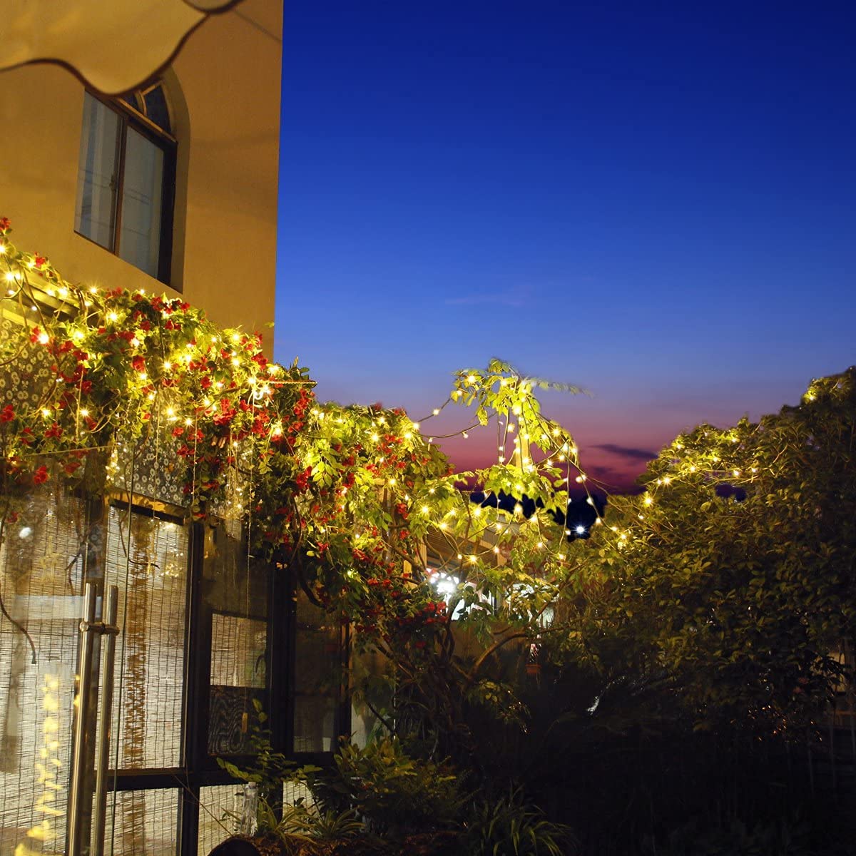 Solar String Lights 2 Pack, Outdoor Light Total 400 LED 144FT Solar Christmas Lights, 8 Modes Solar Lights Oudoor Waterproof for Tree Patio Yard Garden Christmas Parties Decoration (Warm White)